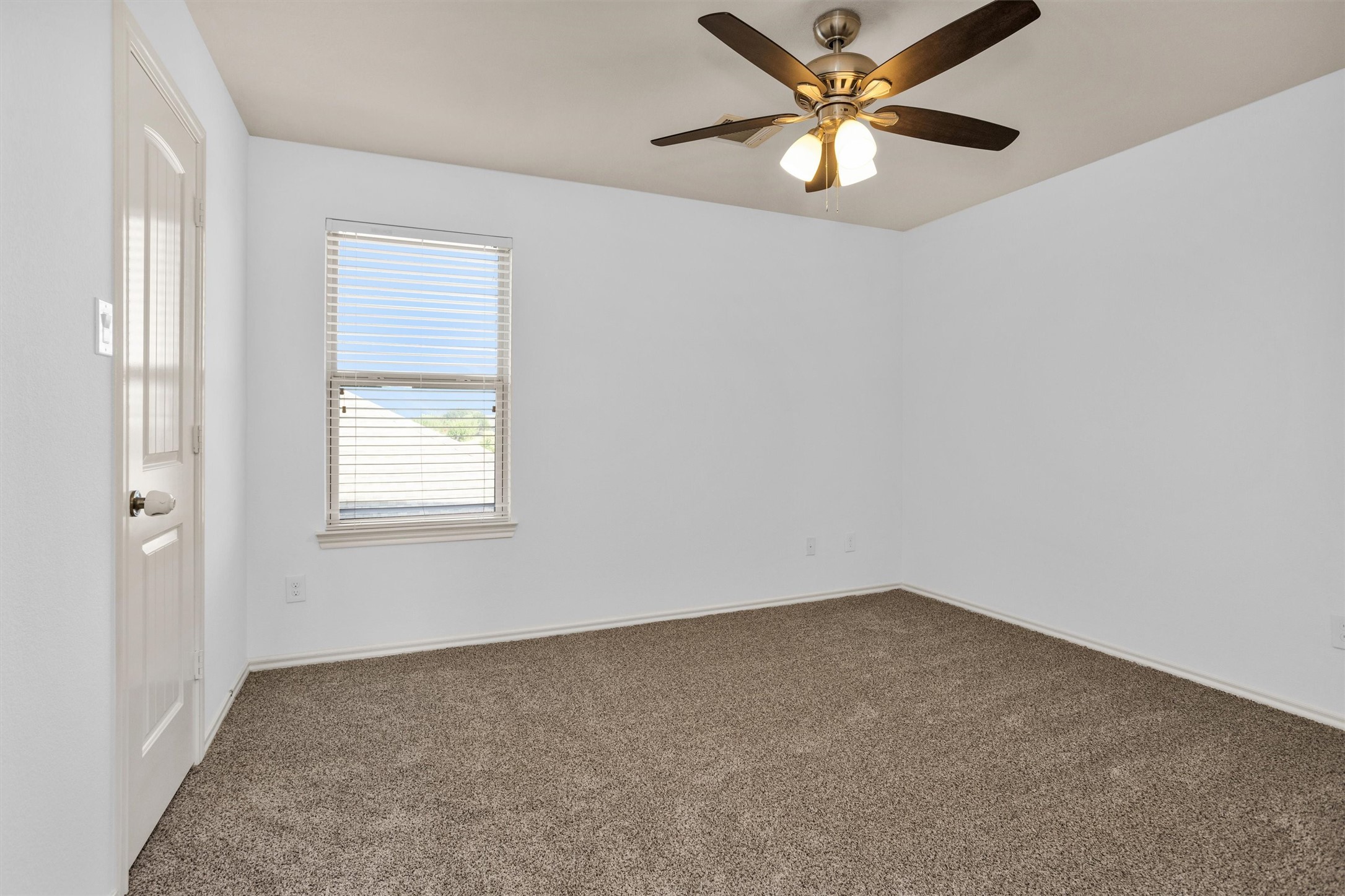 2730 Donellan Drive Property Photo 27