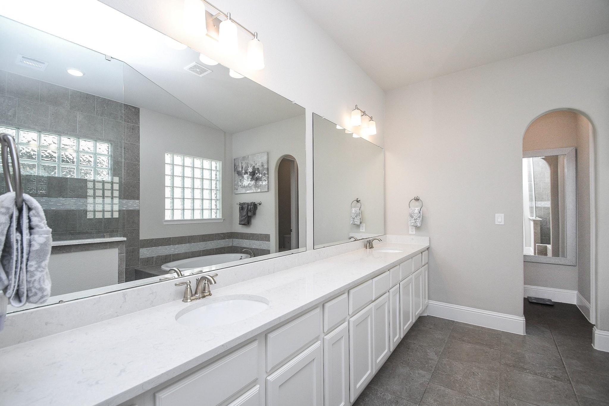 2330 Twin Rose Drive, Missouri City Tx 77459 Property Photo 29
