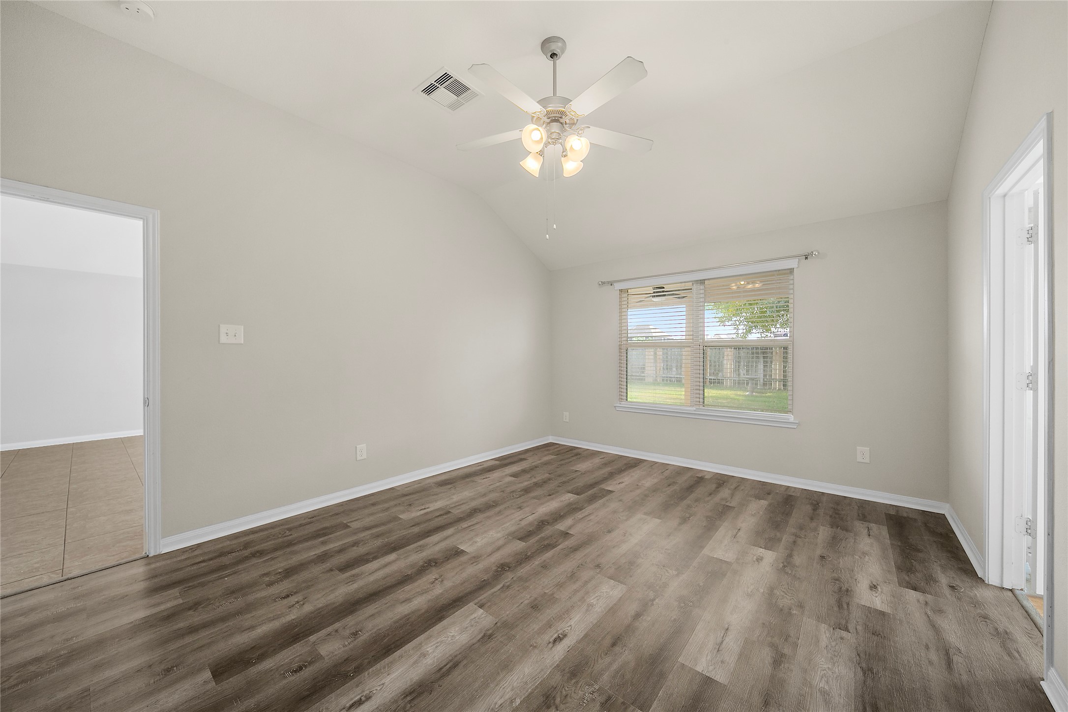 20215 Towering Cypress Drive Property Photo 16
