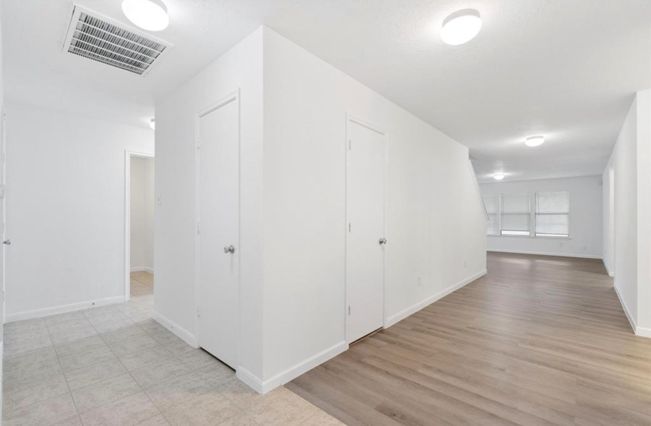 16119 Peach Bluff Lane Property Photo 10