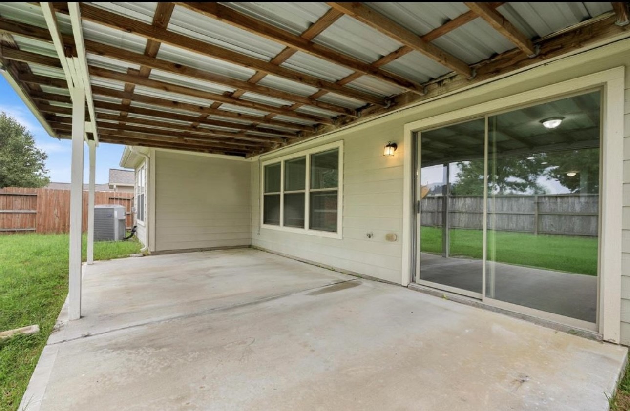 16119 Peach Bluff Lane Property Photo 20