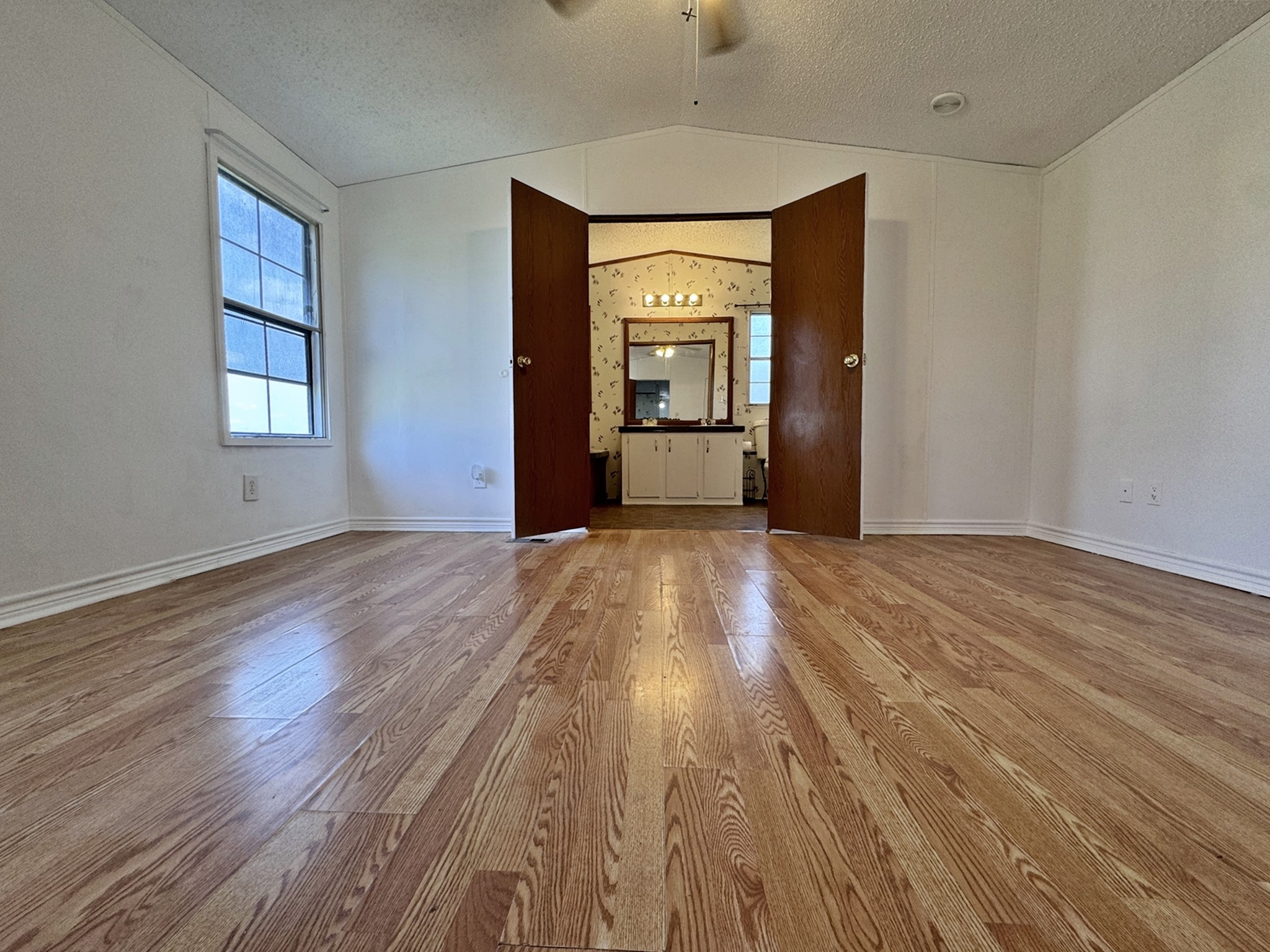 2478 Hintz Road Property Photo 7