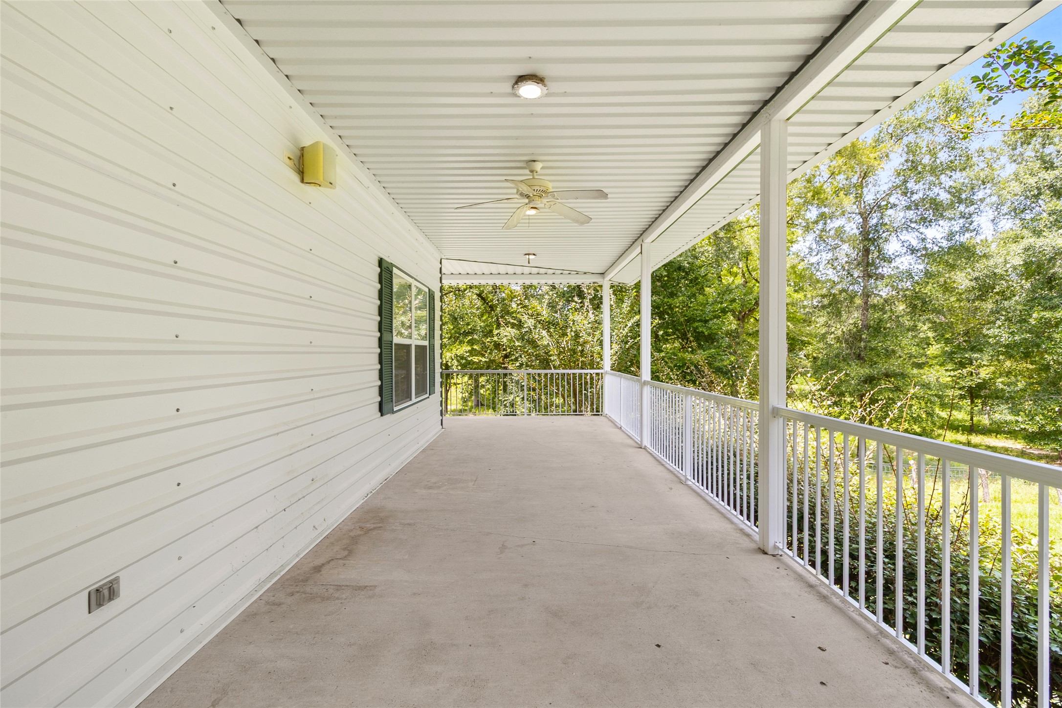 24 Oak Creek Drive Property Photo 35