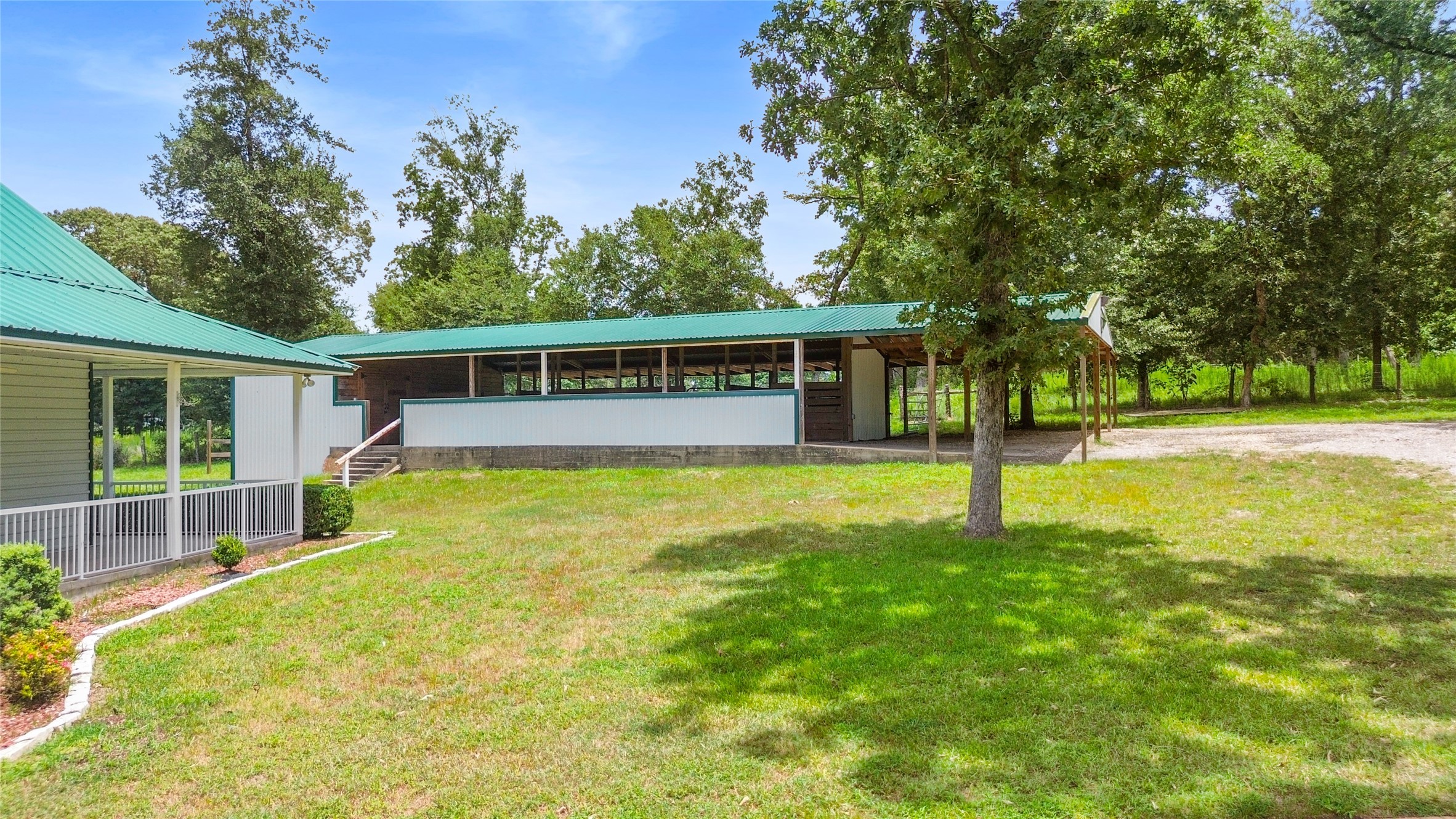 24 Oak Creek Drive Property Photo 36