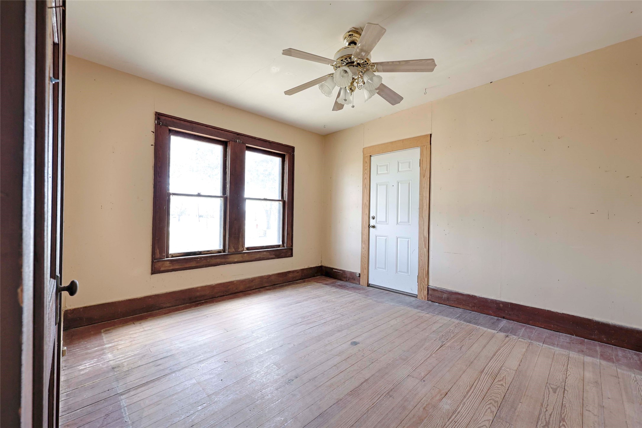 820 W Fairwinds Street Property Photo 13