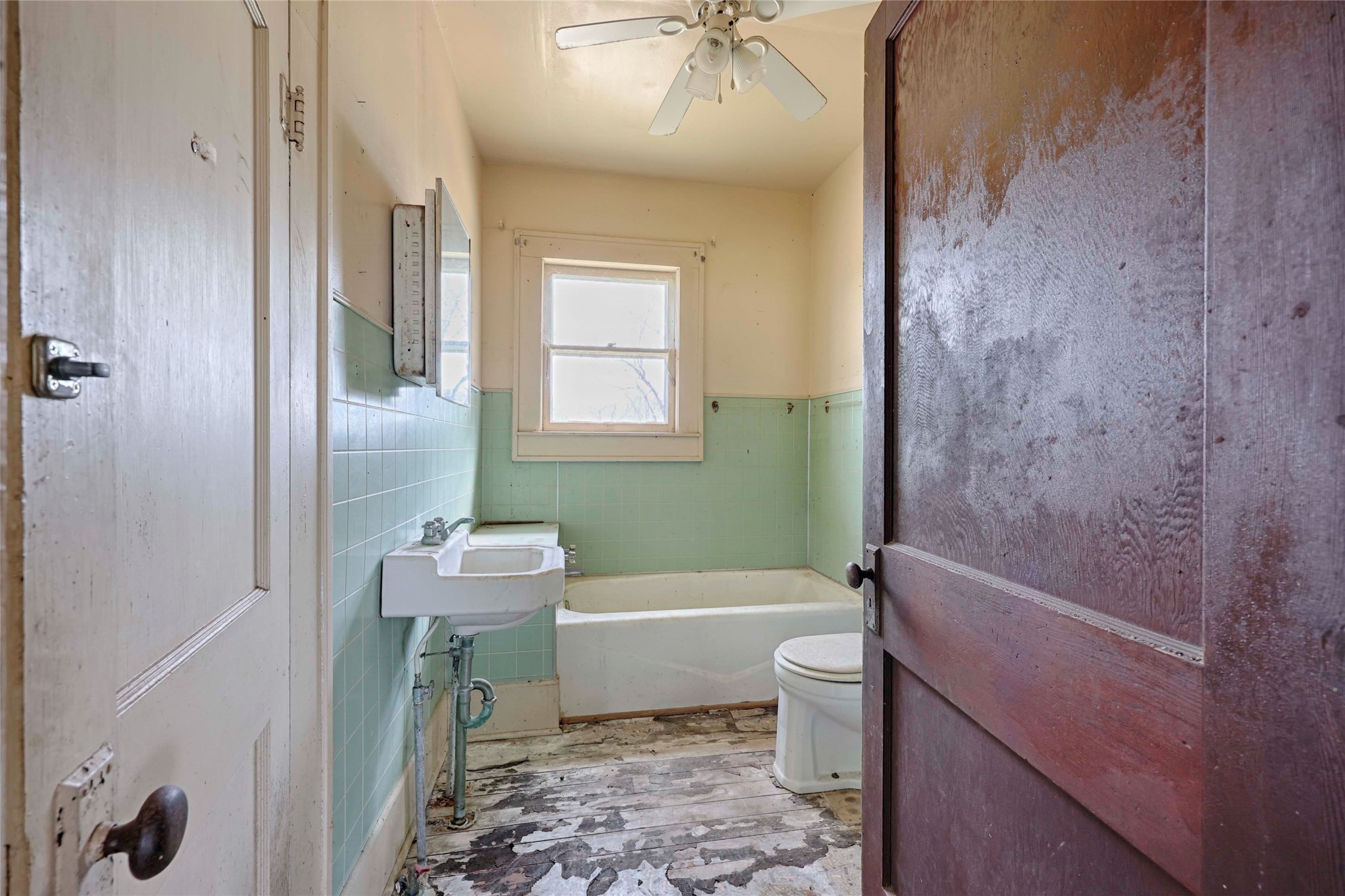 820 W Fairwinds Street Property Photo 14