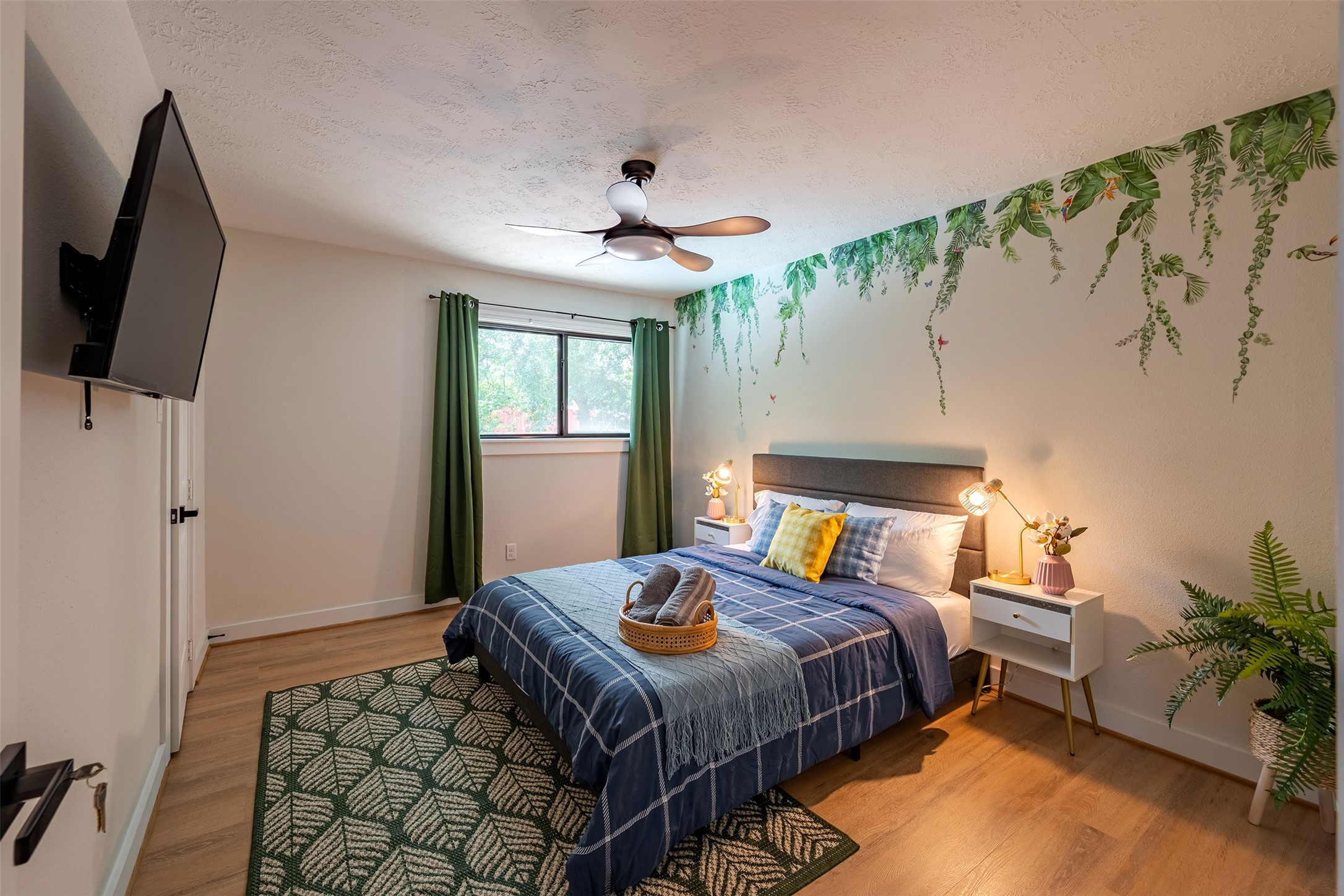 4827 Elmbrook Drive Property Photo 40