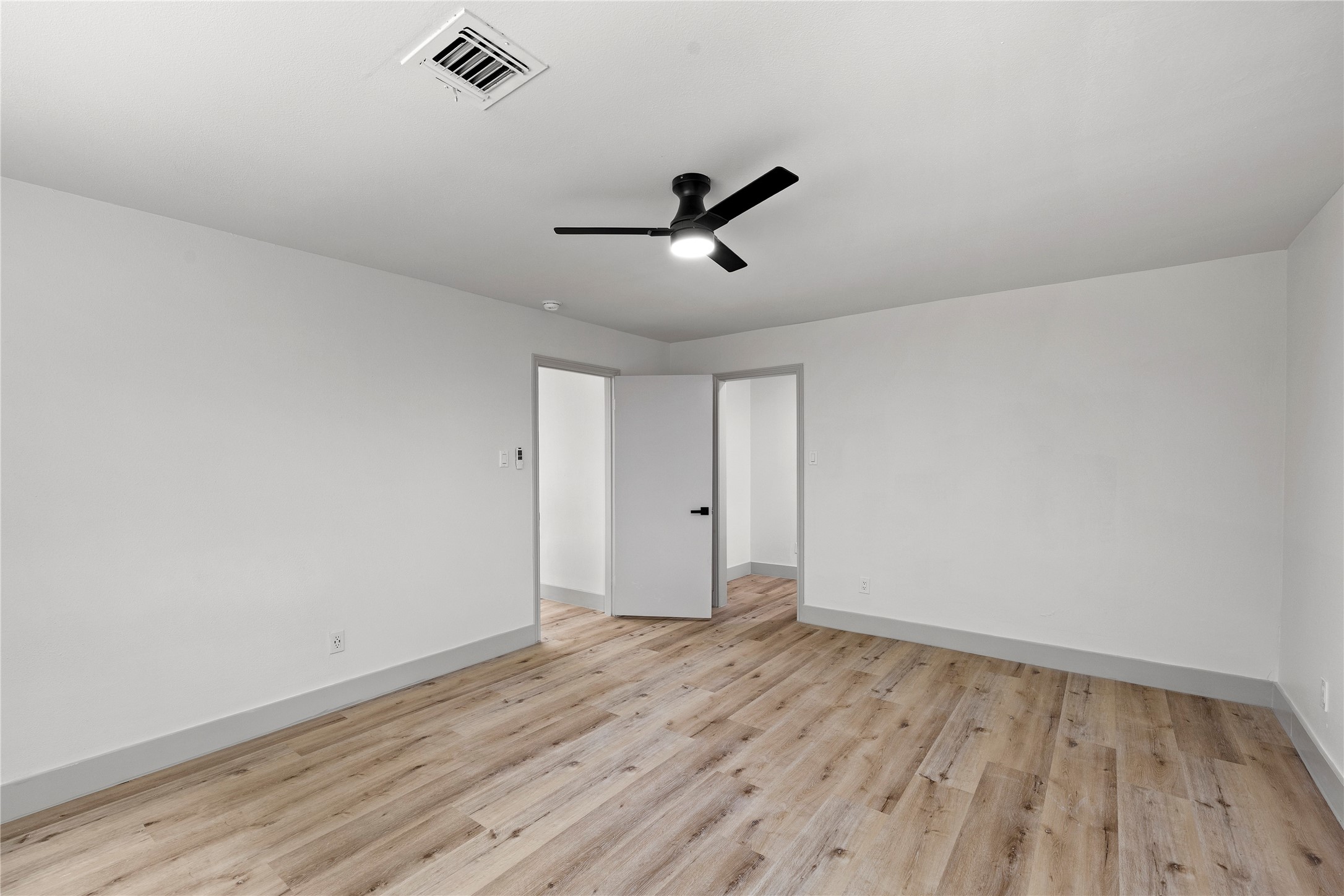 10907 Braes Forest Drive Property Photo 20