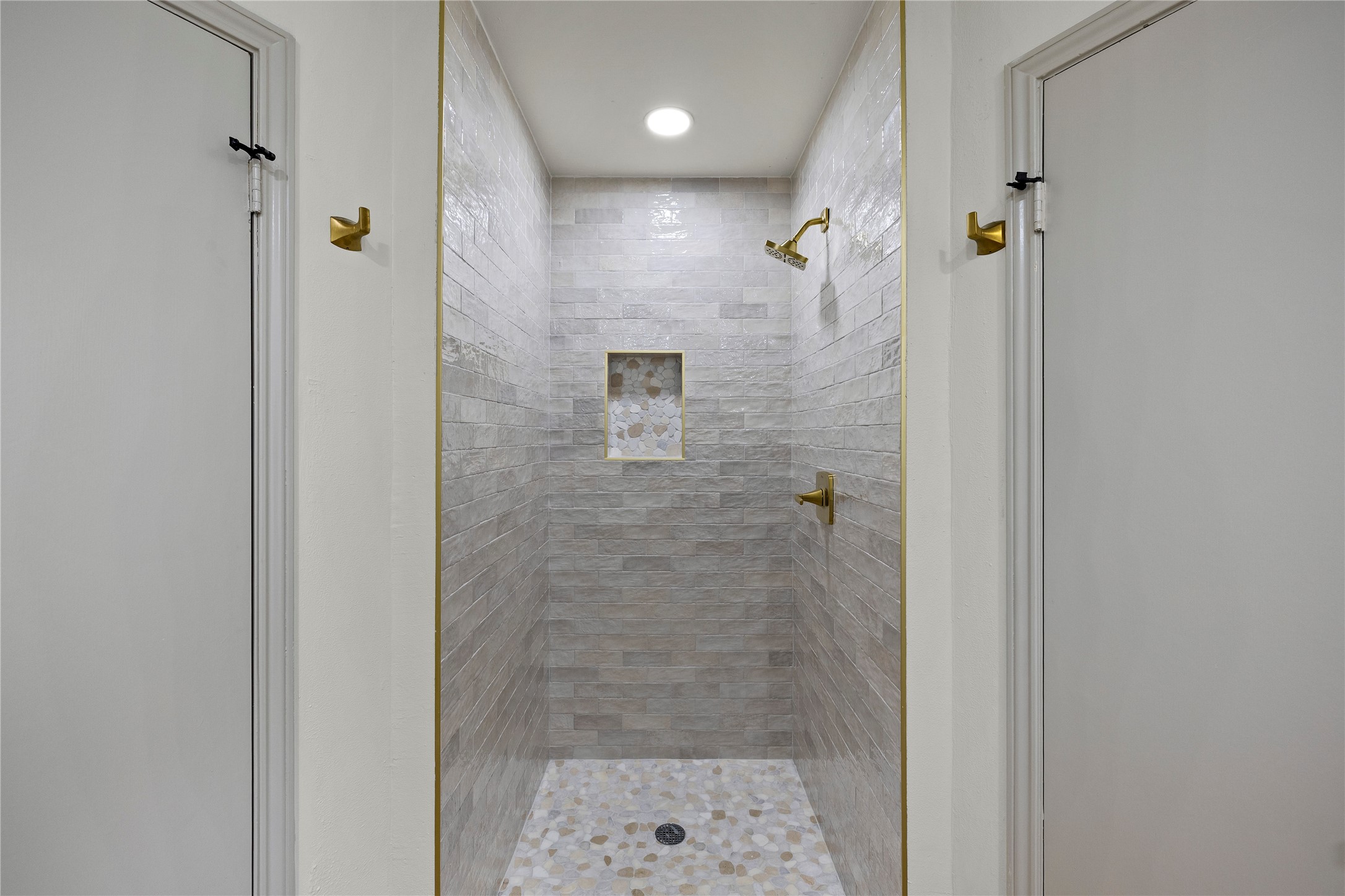 10907 Braes Forest Drive Property Photo 23