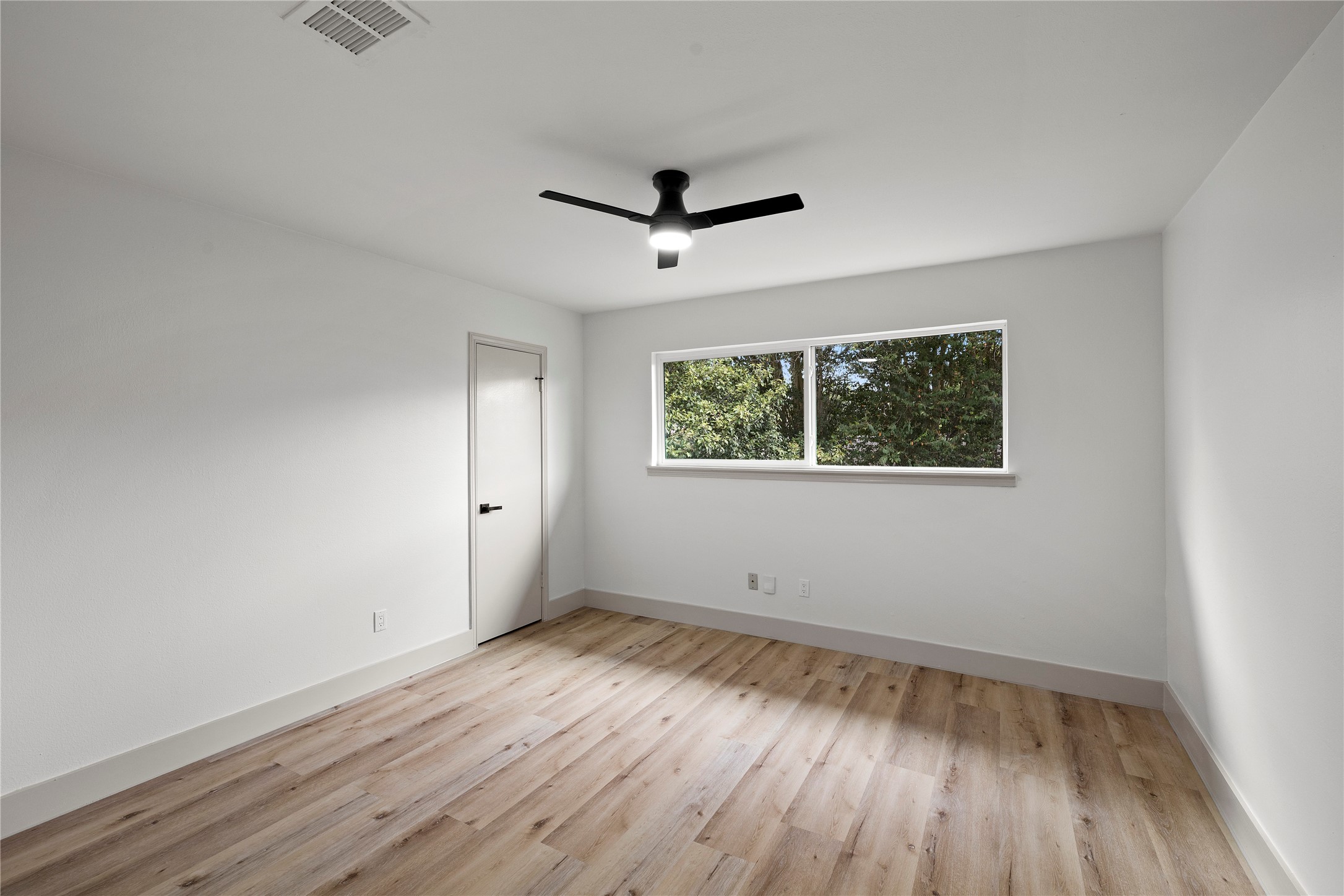10907 Braes Forest Drive Property Photo 26