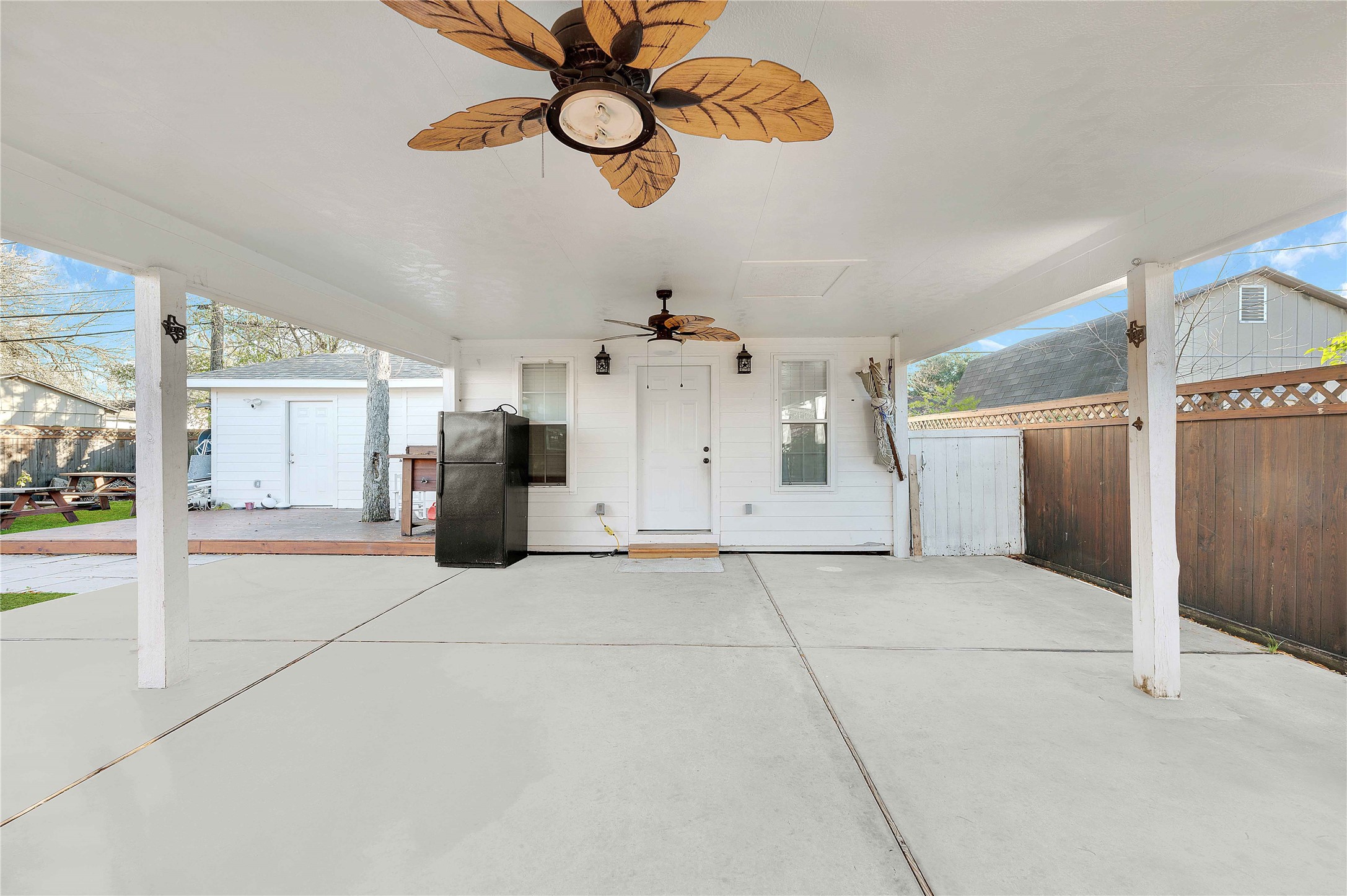 6014 Belarbor Street Property Photo 18