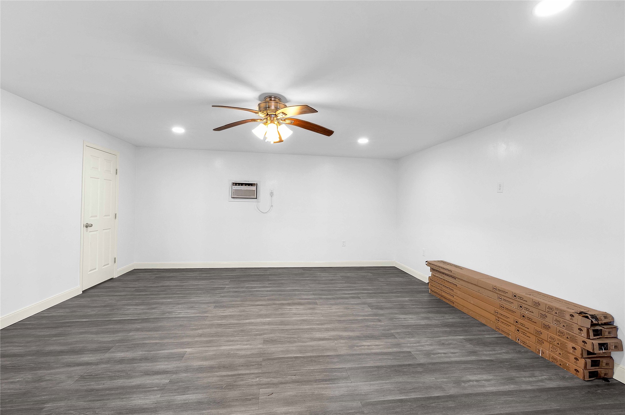6014 Belarbor Street Property Photo 21