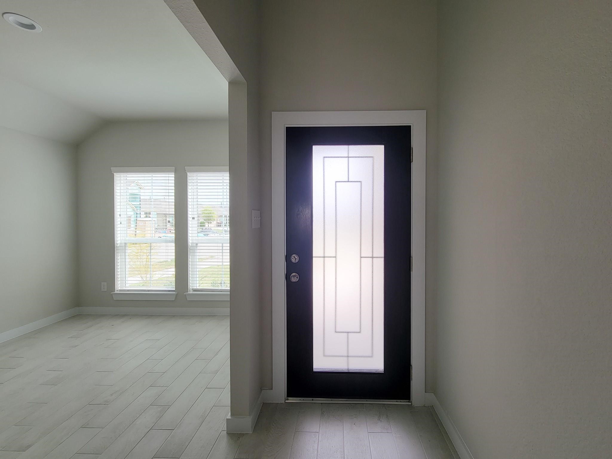 902 Cold Snow Drive Property Photo 5