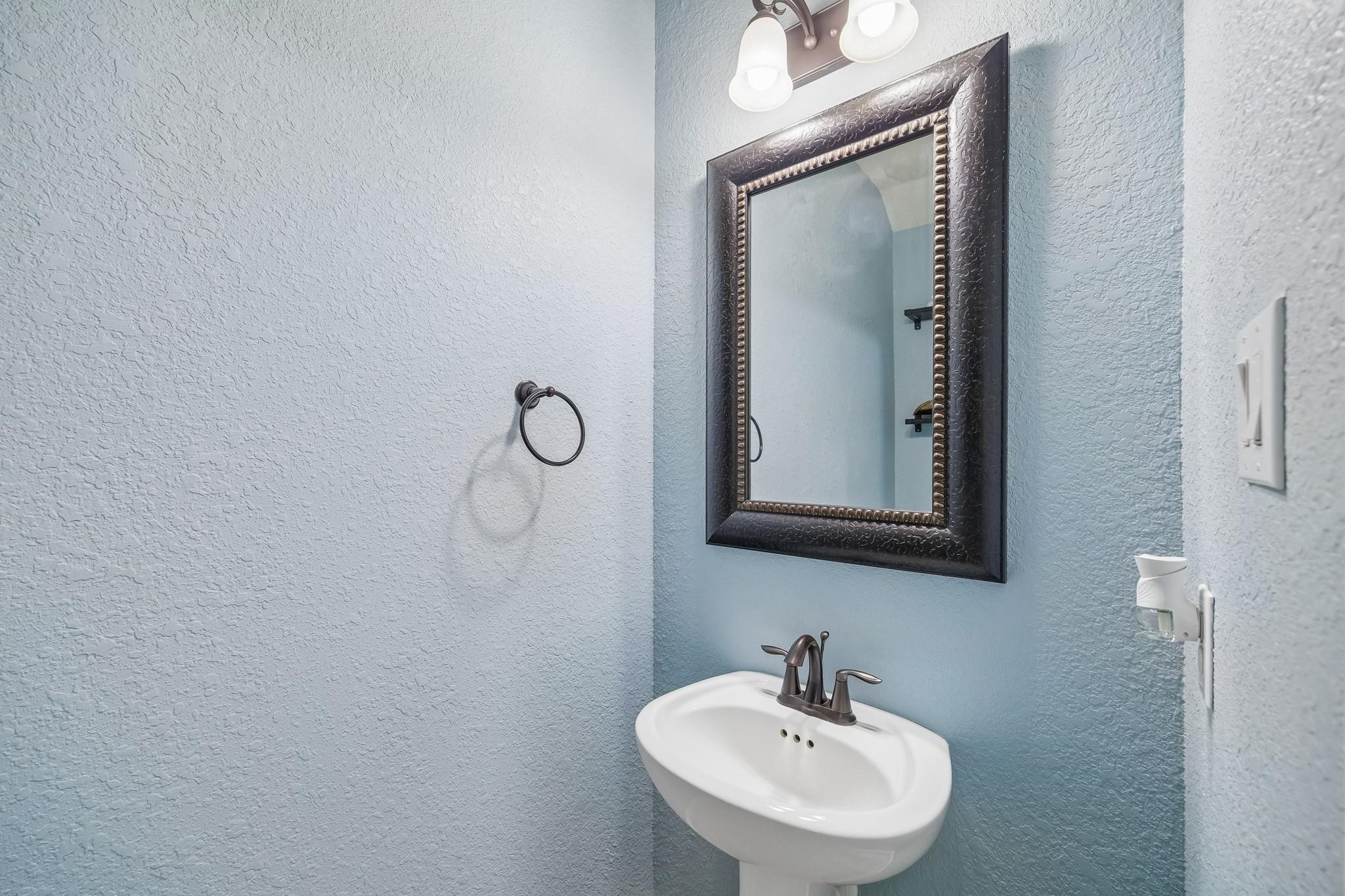 6031 Granite Shadow Lane Property Photo 33