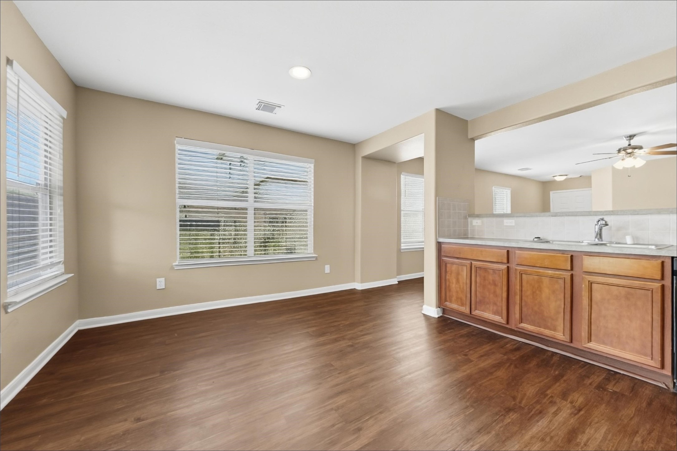 29507 Legends Stone Drive Property Photo 4