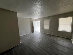 5401 Doolittle Boulevard Property Photo 3