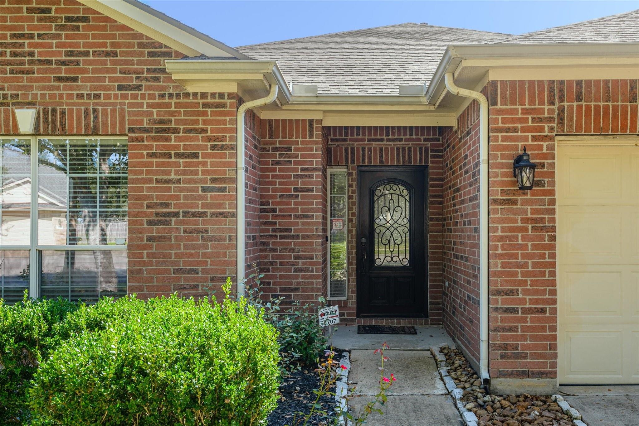 6707 River Ridge Lane Property Photo 2