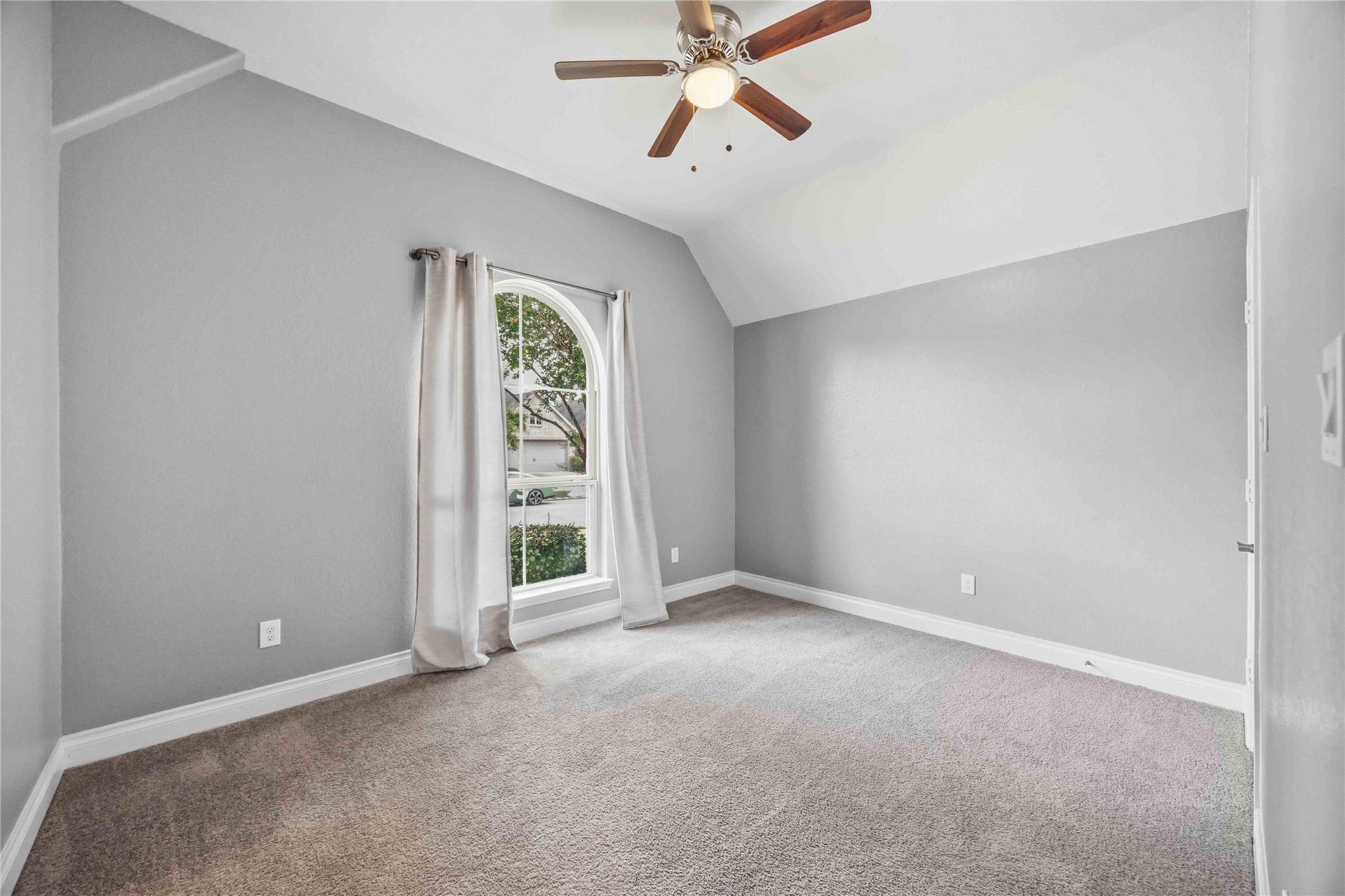 9314 Eckert Road Property Photo 11