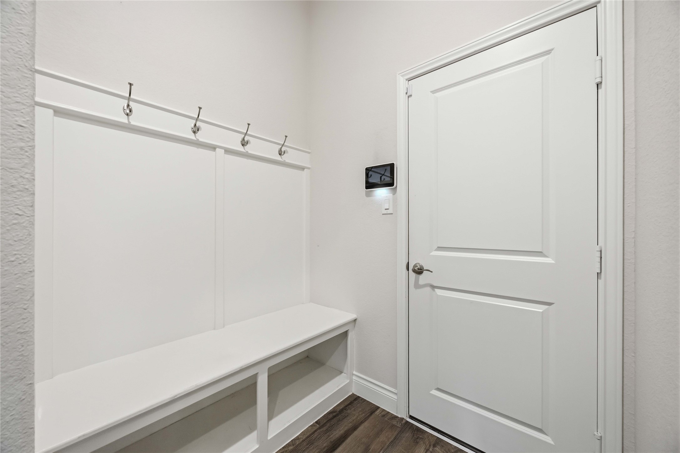 9314 Eckert Road Property Photo 14