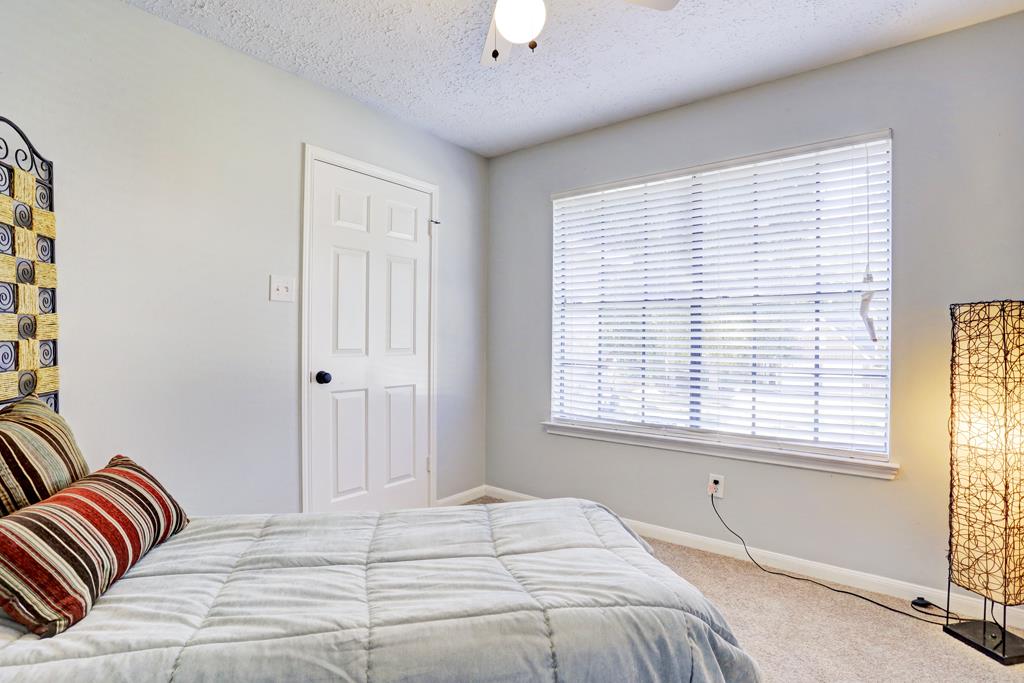 21702 N Tangle Creek Lane Property Photo 12