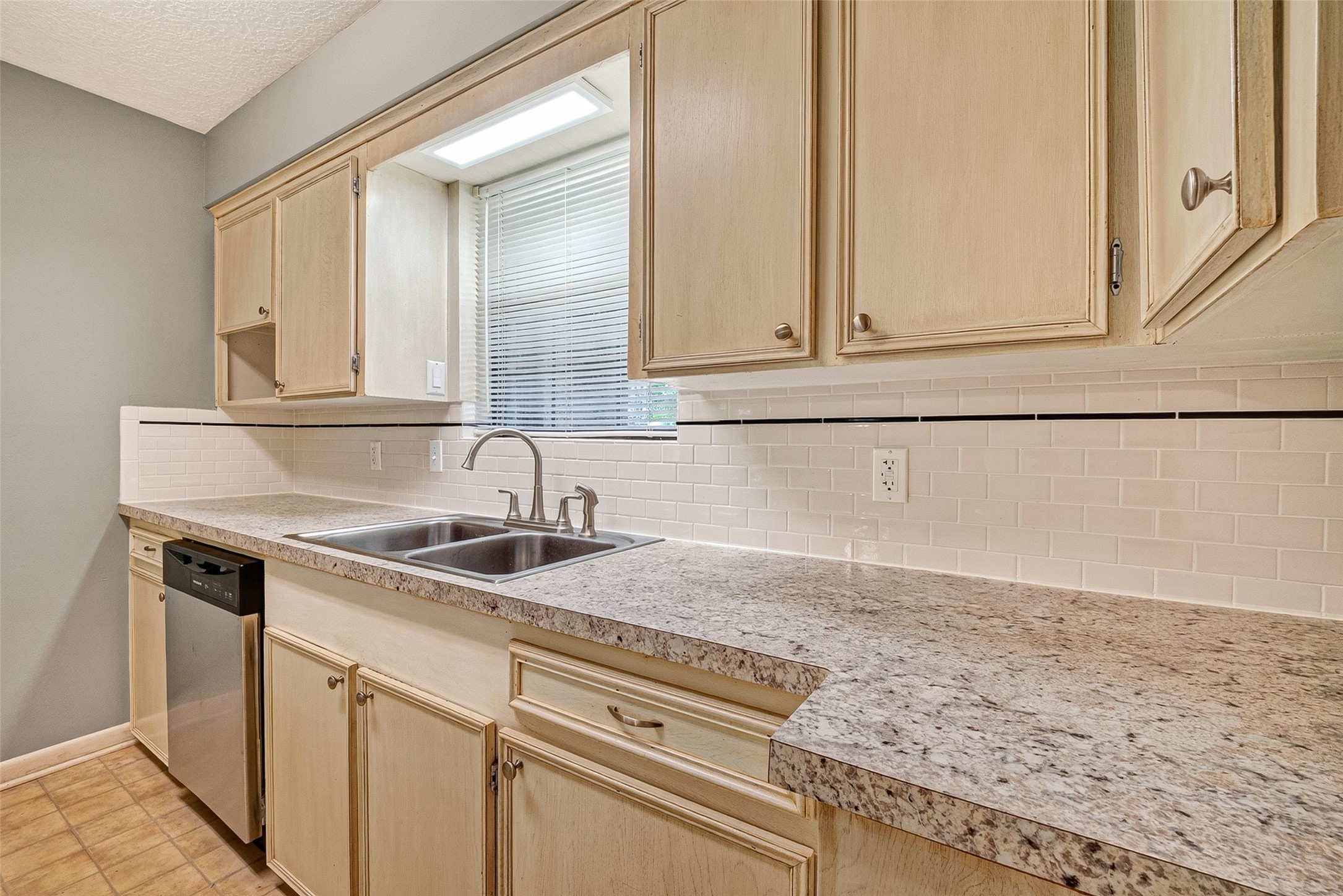 210 Woodhaven Street Property Photo 19
