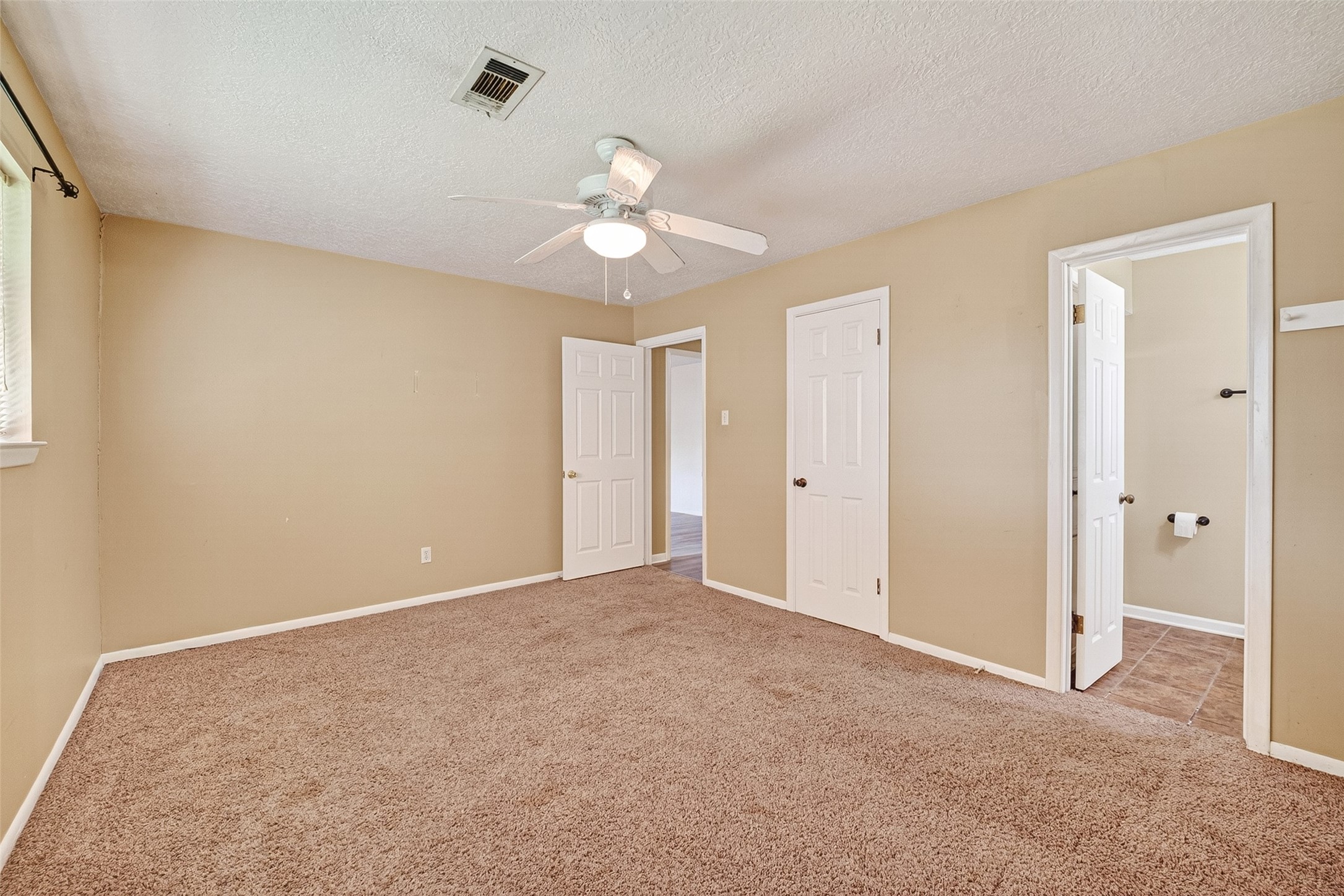 210 Woodhaven Street Property Photo 31