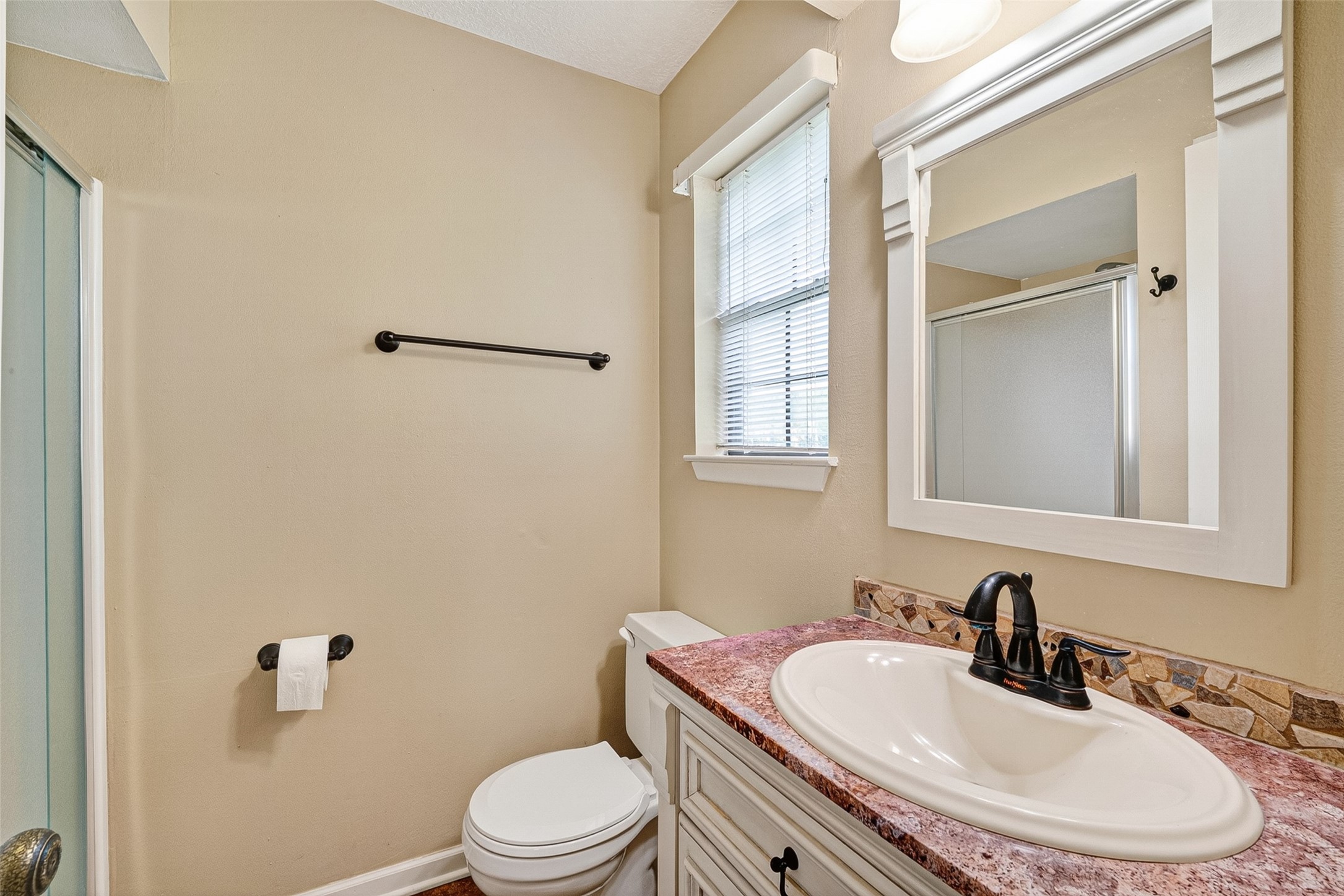 210 Woodhaven Street Property Photo 32