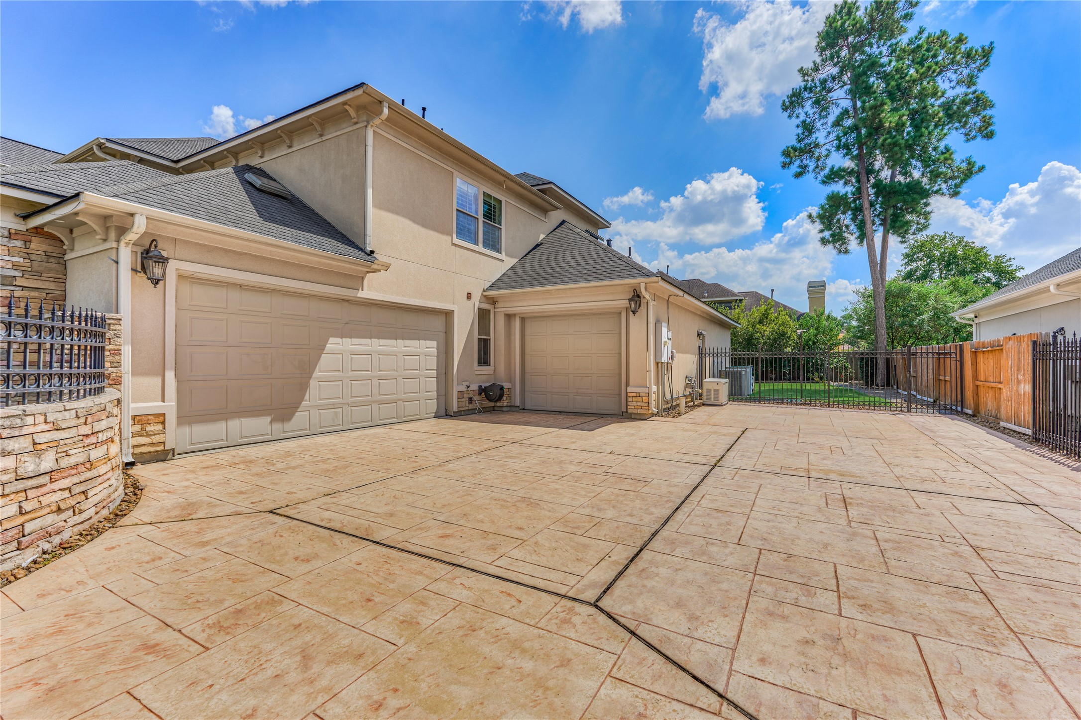 8003 Marshall Falls Drive Property Photo 44