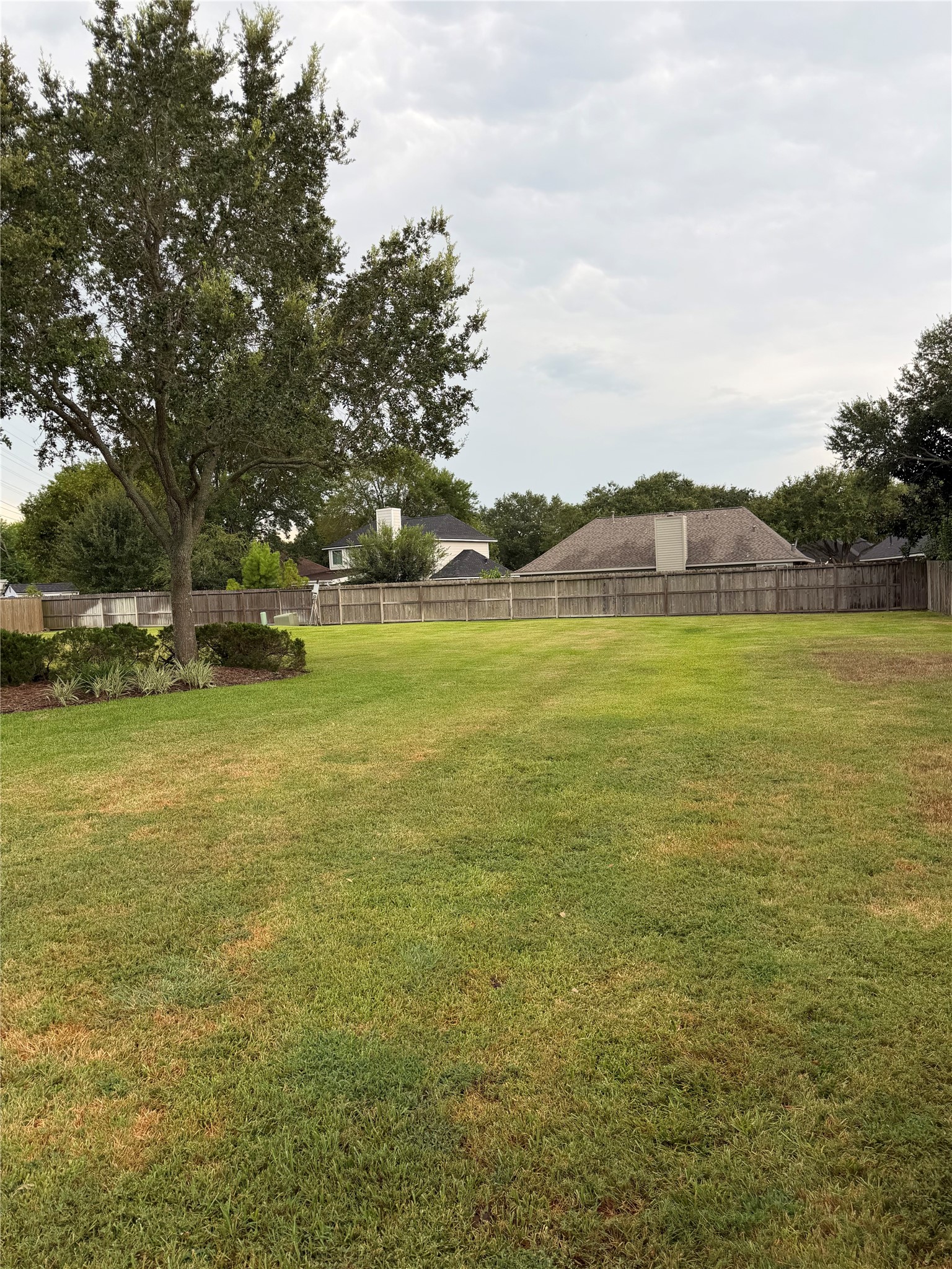 1212 Bay Area Boulevard Property Photo 2