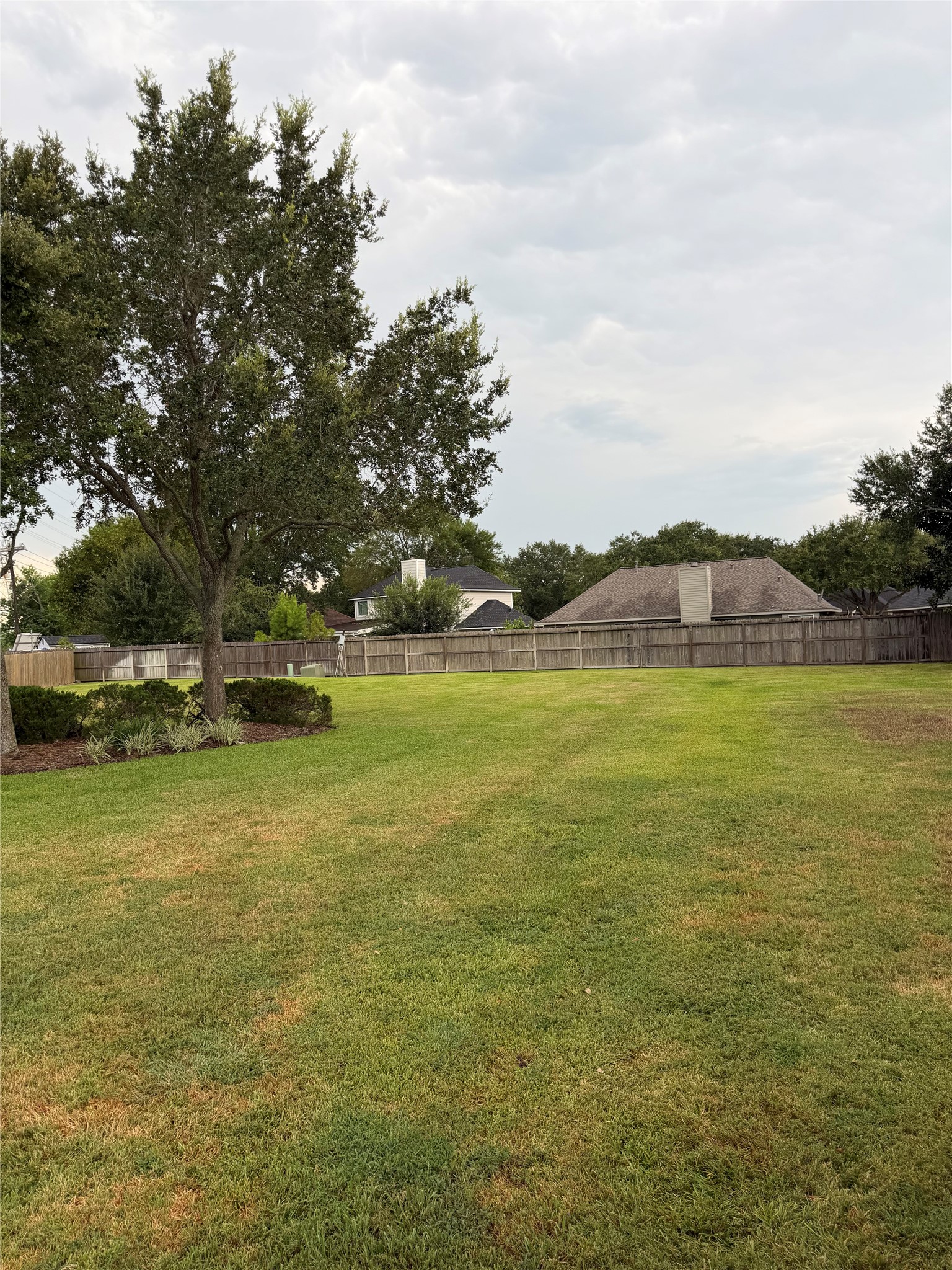 1212 Bay Area Boulevard Property Photo 4
