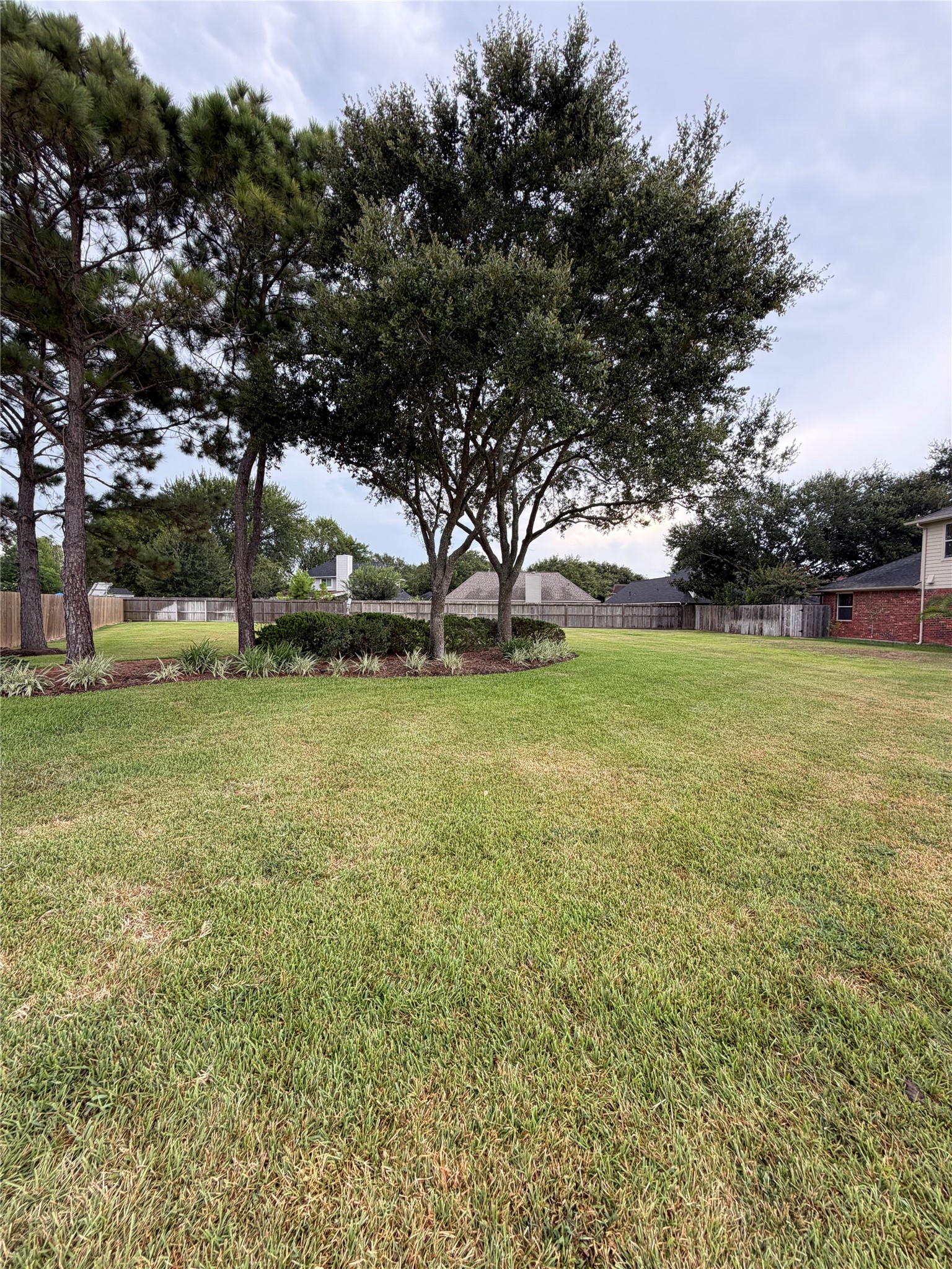 1212 Bay Area Boulevard Property Photo 8