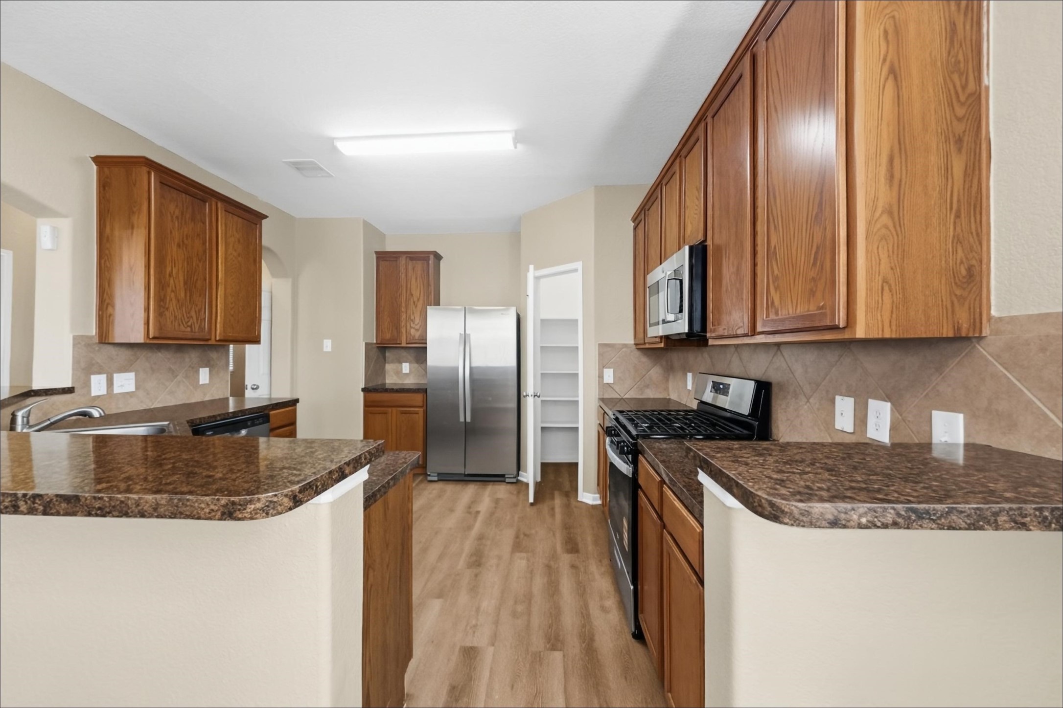 1288 Pinto Pass Property Photo 4