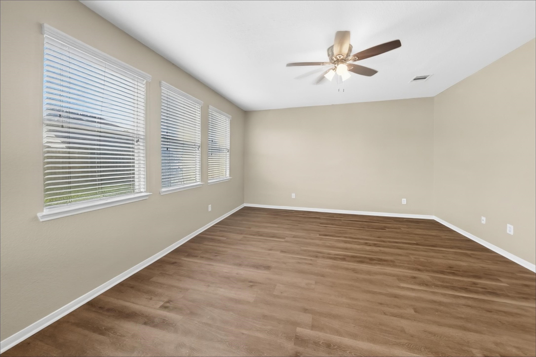 1288 Pinto Pass Property Photo 9