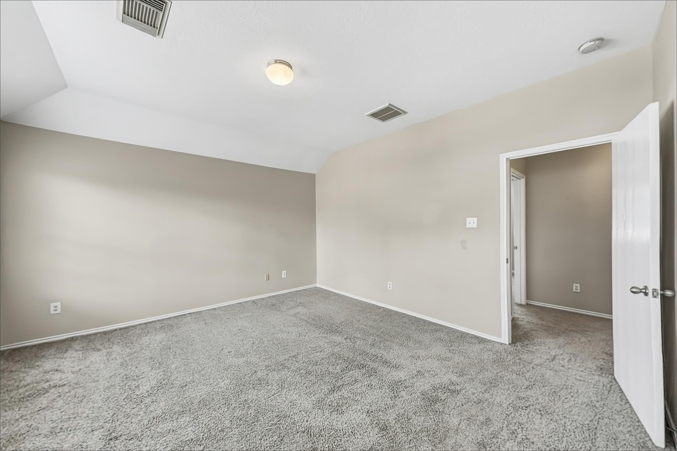 33226 Cottonwood Bend Property Photo 10