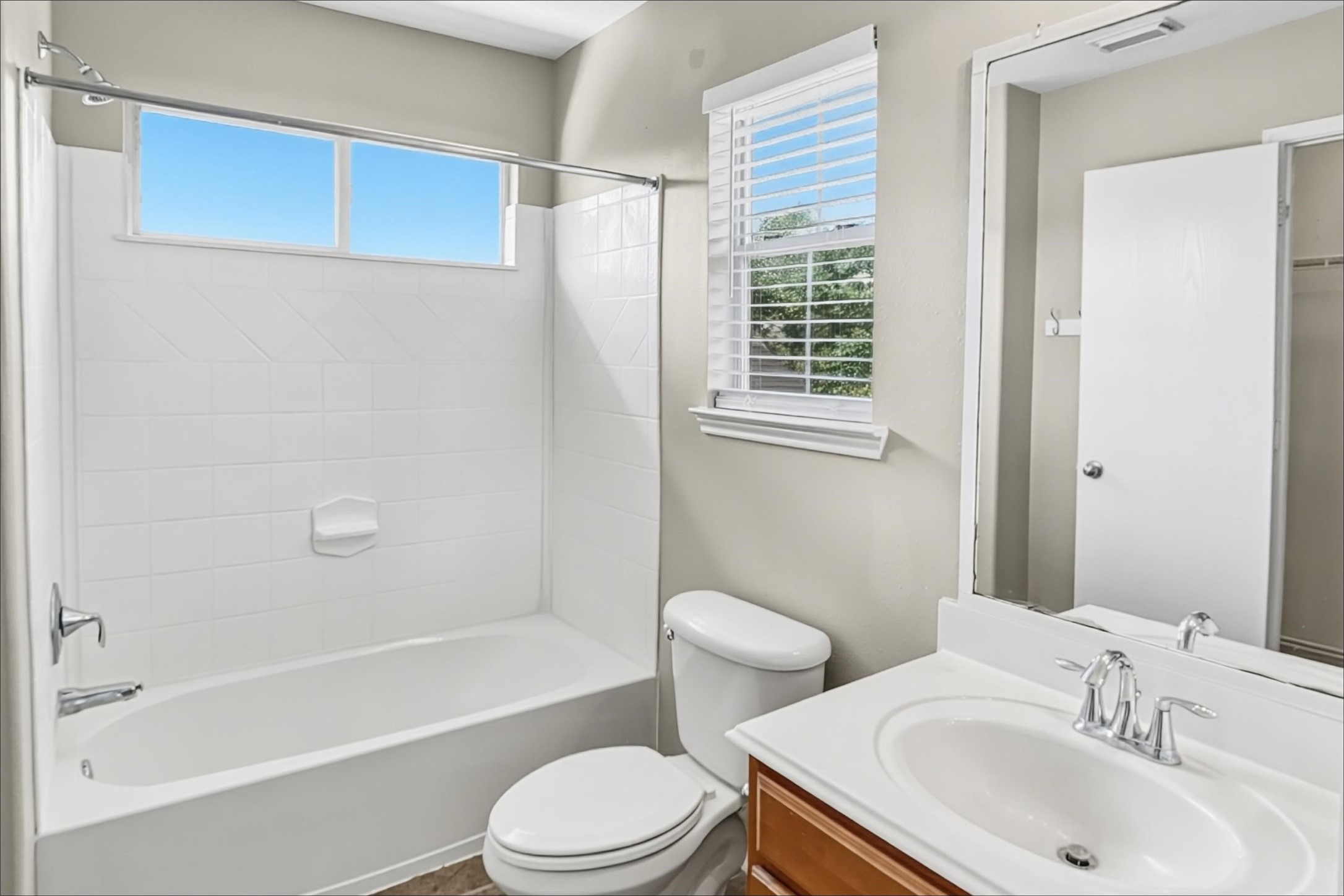33226 Cottonwood Bend Property Photo 11