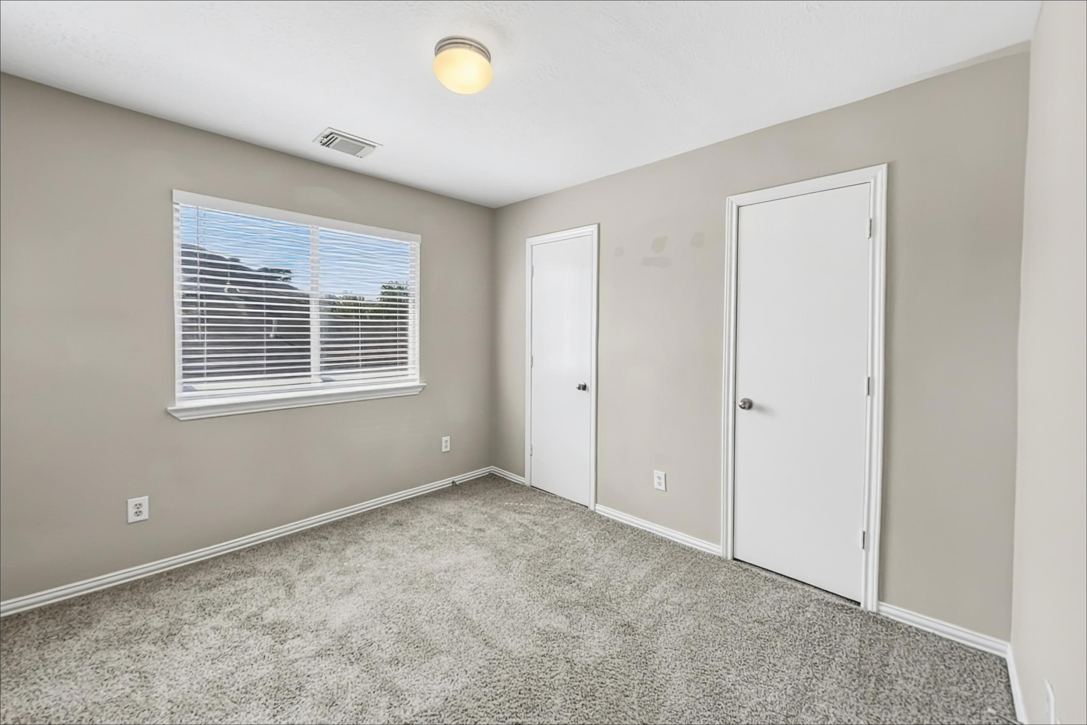 33226 Cottonwood Bend Property Photo 12