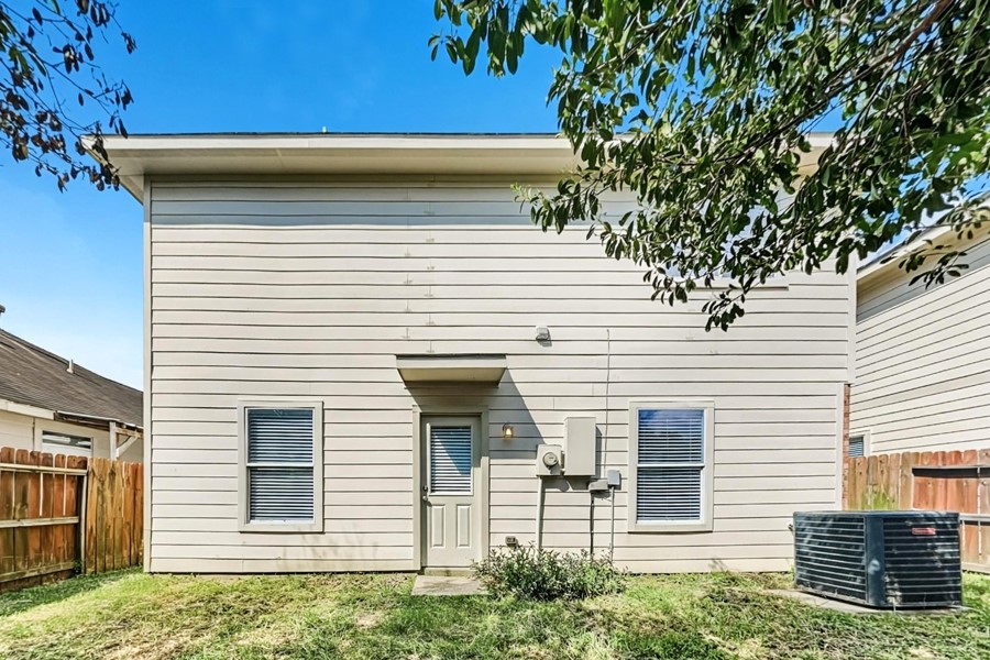 33226 Cottonwood Bend Property Photo 15