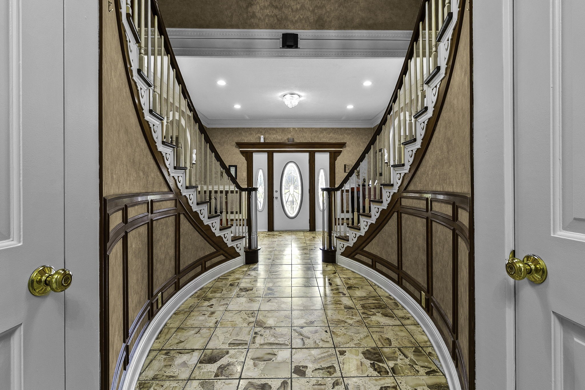 1800 S Magnolia Street Property Photo 10