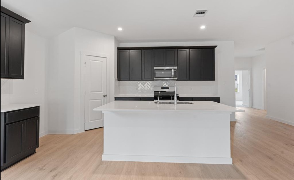 1603 Mazzini Drive Property Photo 12