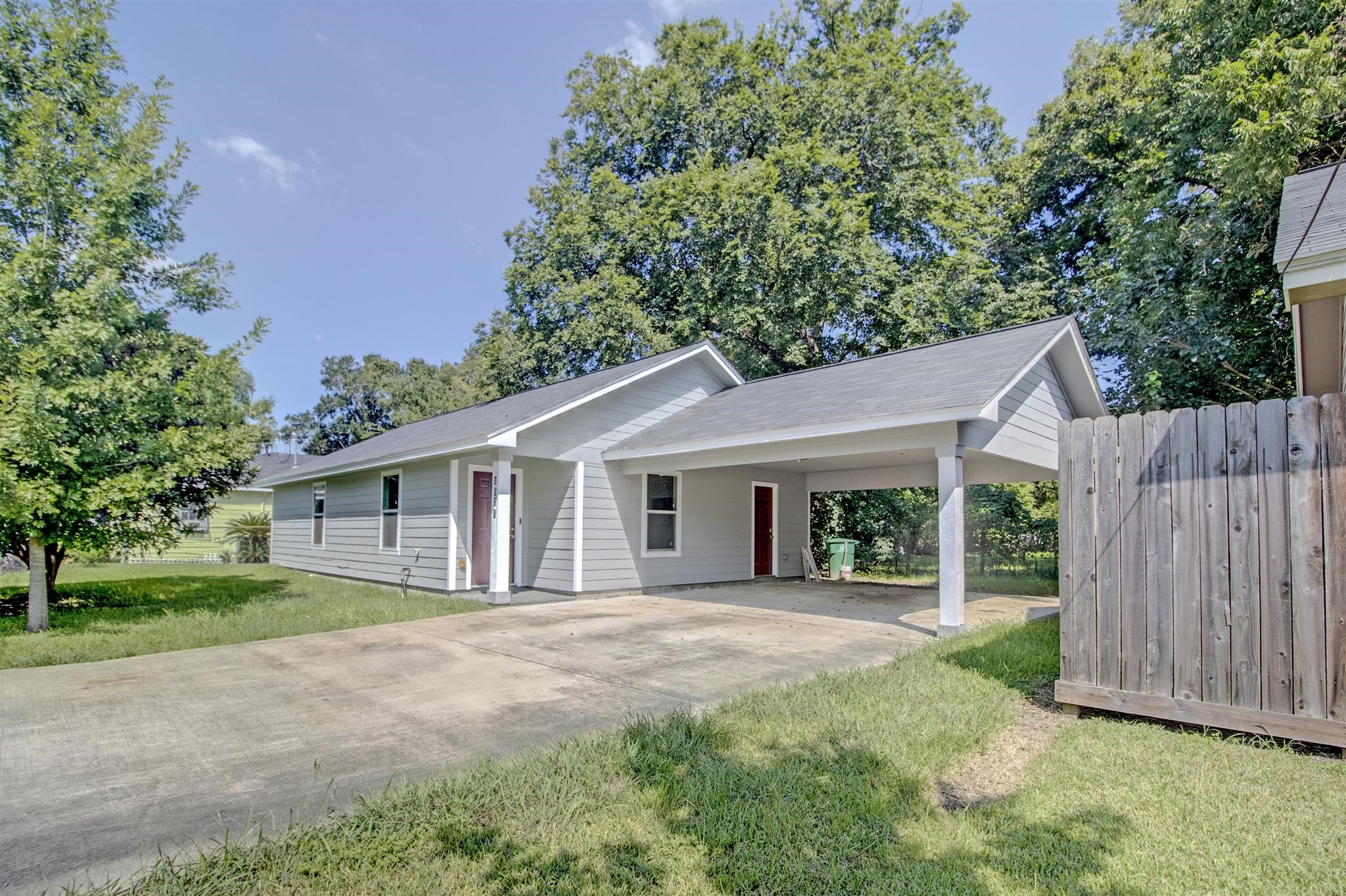 1022 Jeff Street Property Photo 2