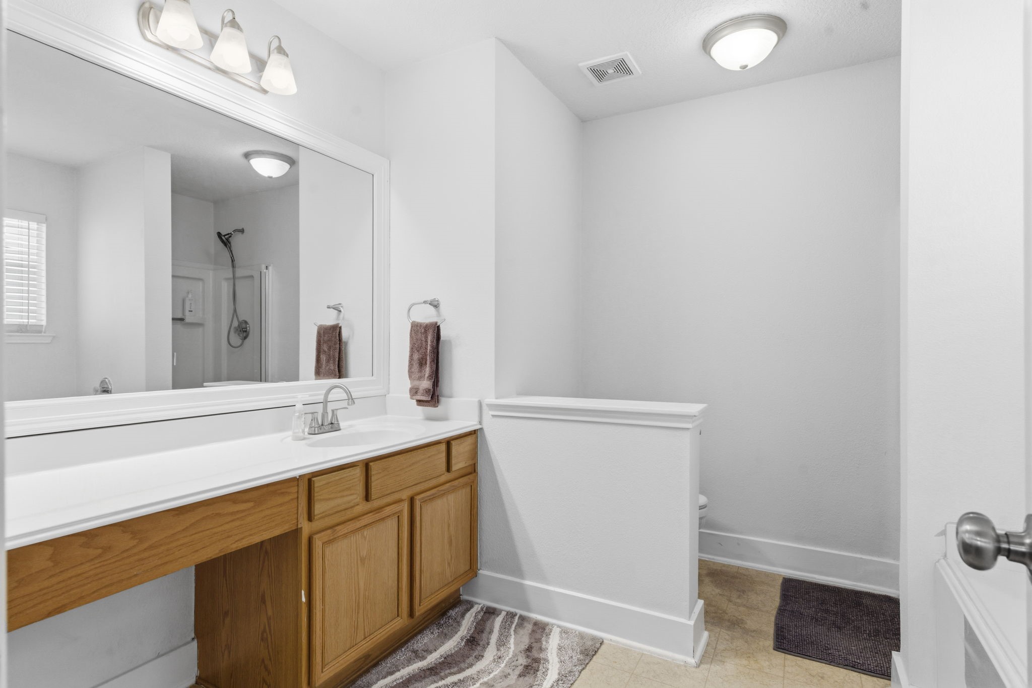 3947 Carriage Park Row Property Photo 15