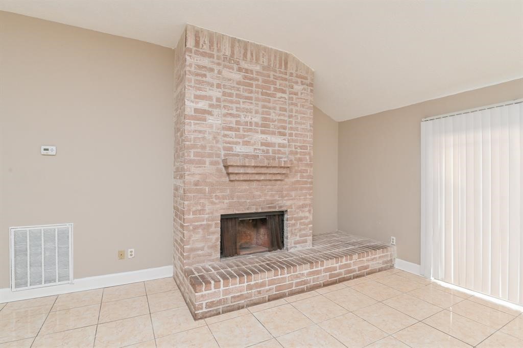 9323 Danforth Way Property Photo 7