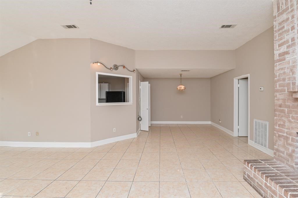 9323 Danforth Way Property Photo 8