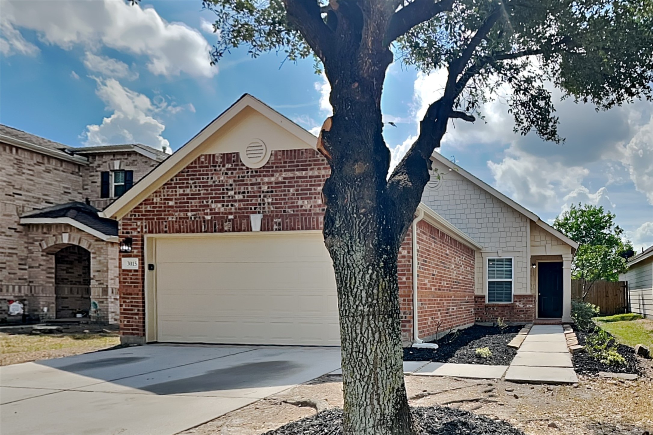 3015 Tall Tree Ridge Way Property Photo 1
