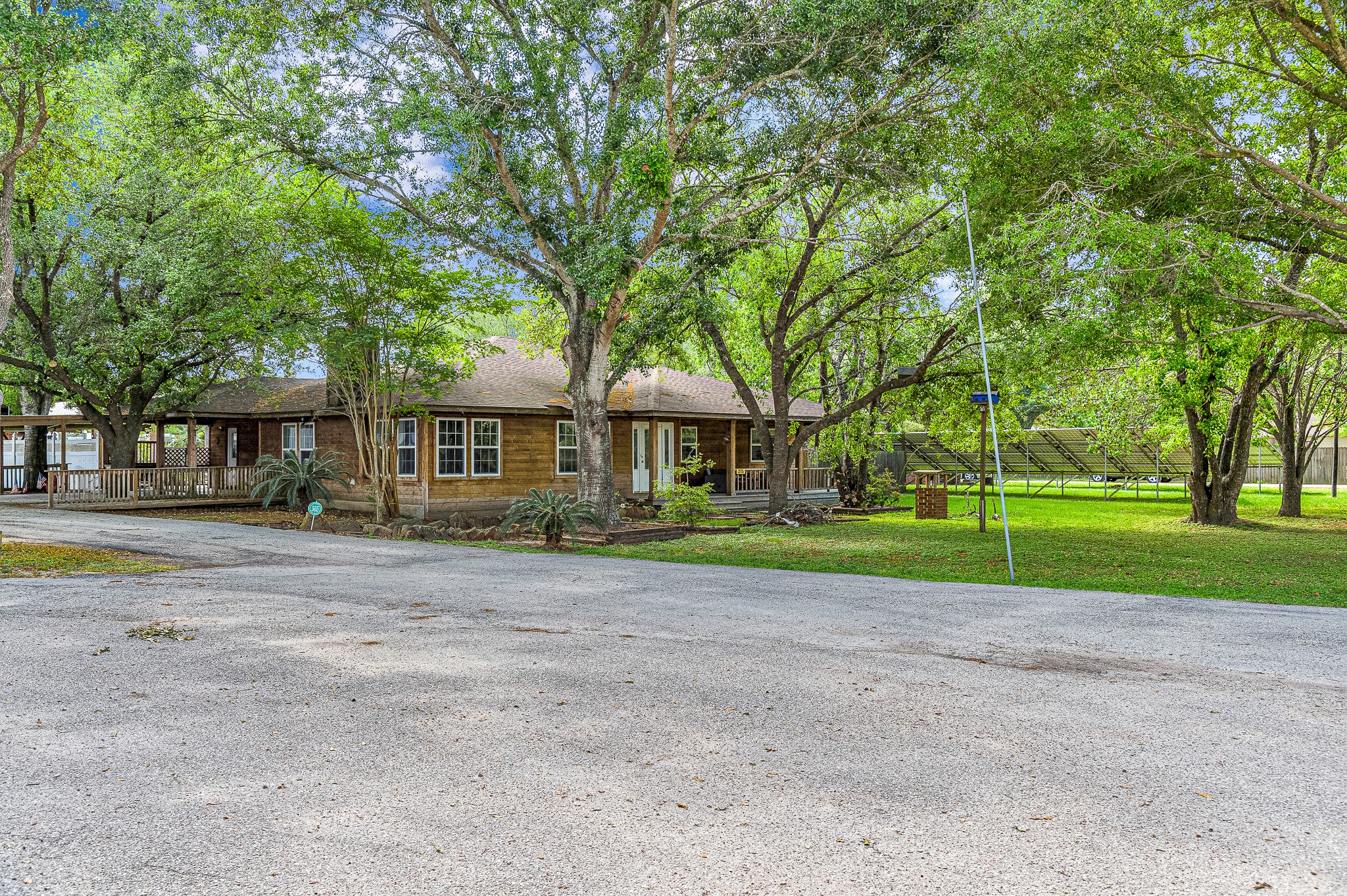 18718 Vickers Road Property Photo 3