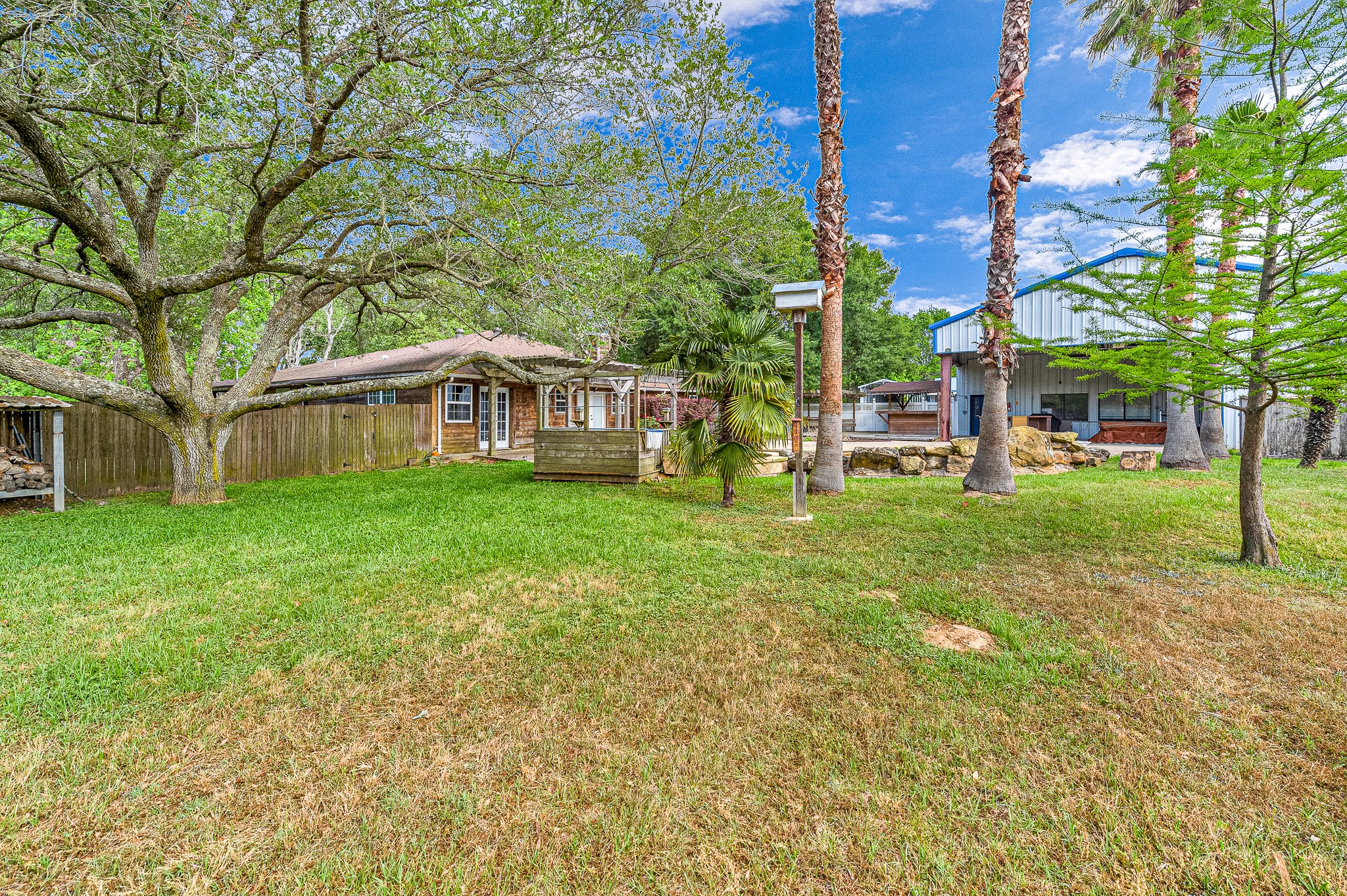 18718 Vickers Road Property Photo 11