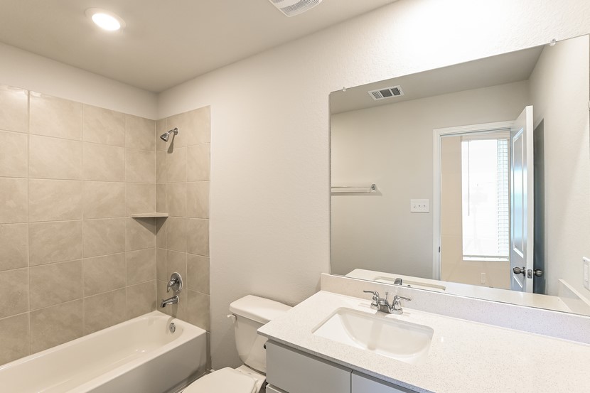 3105 Wood Lily Drive Property Photo 10