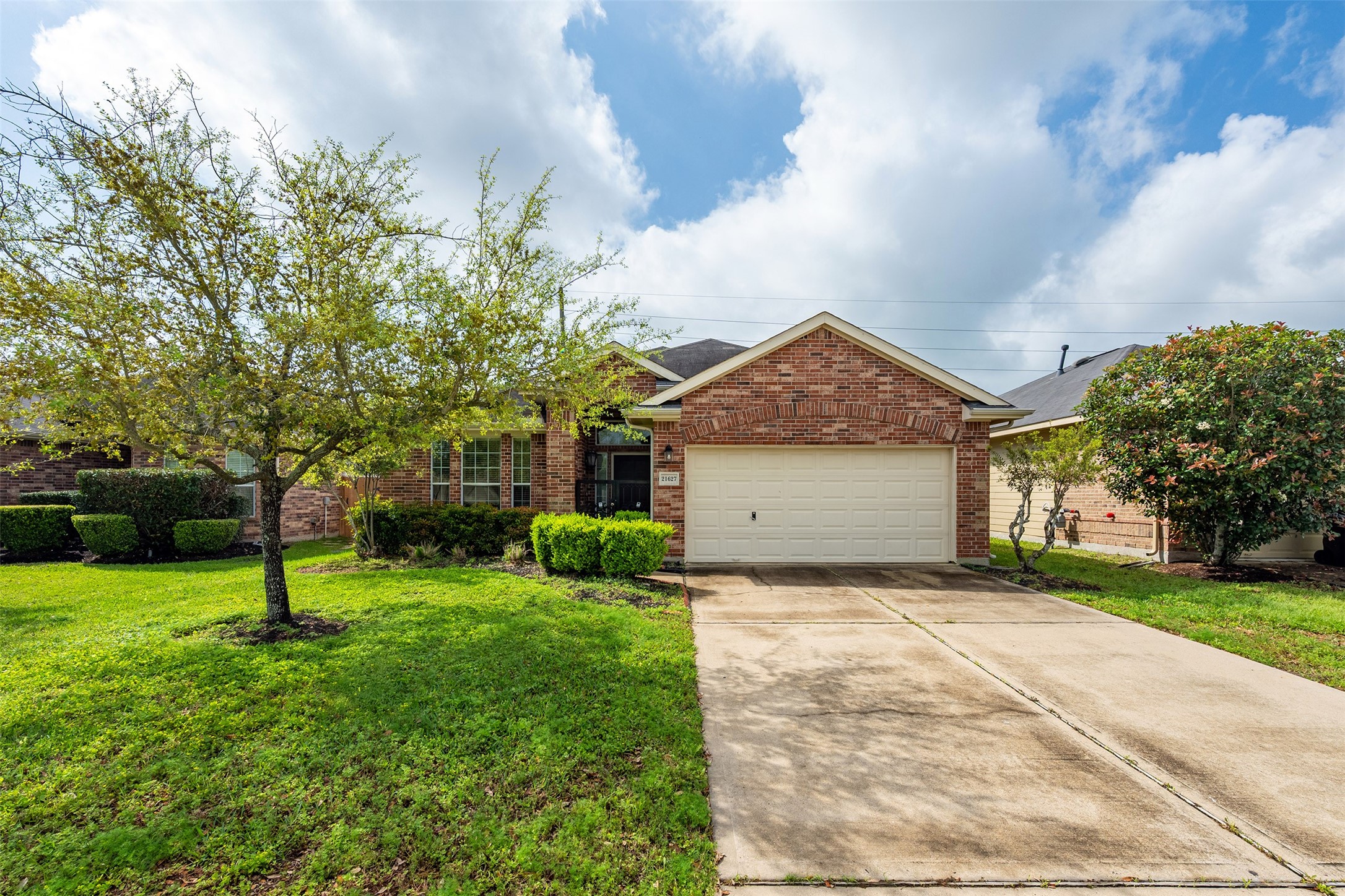 21627 Sierra Long Drive Property Photo