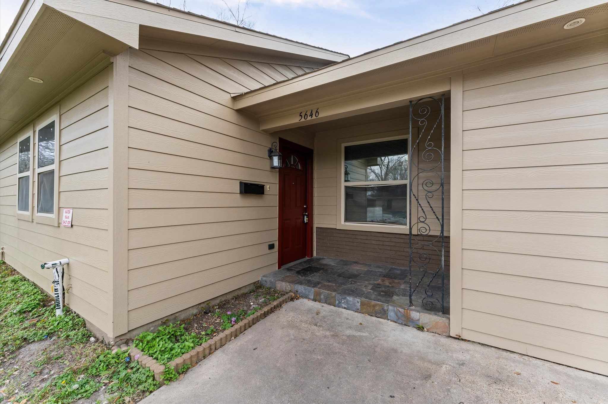 5646 Belmark Street Property Photo 2