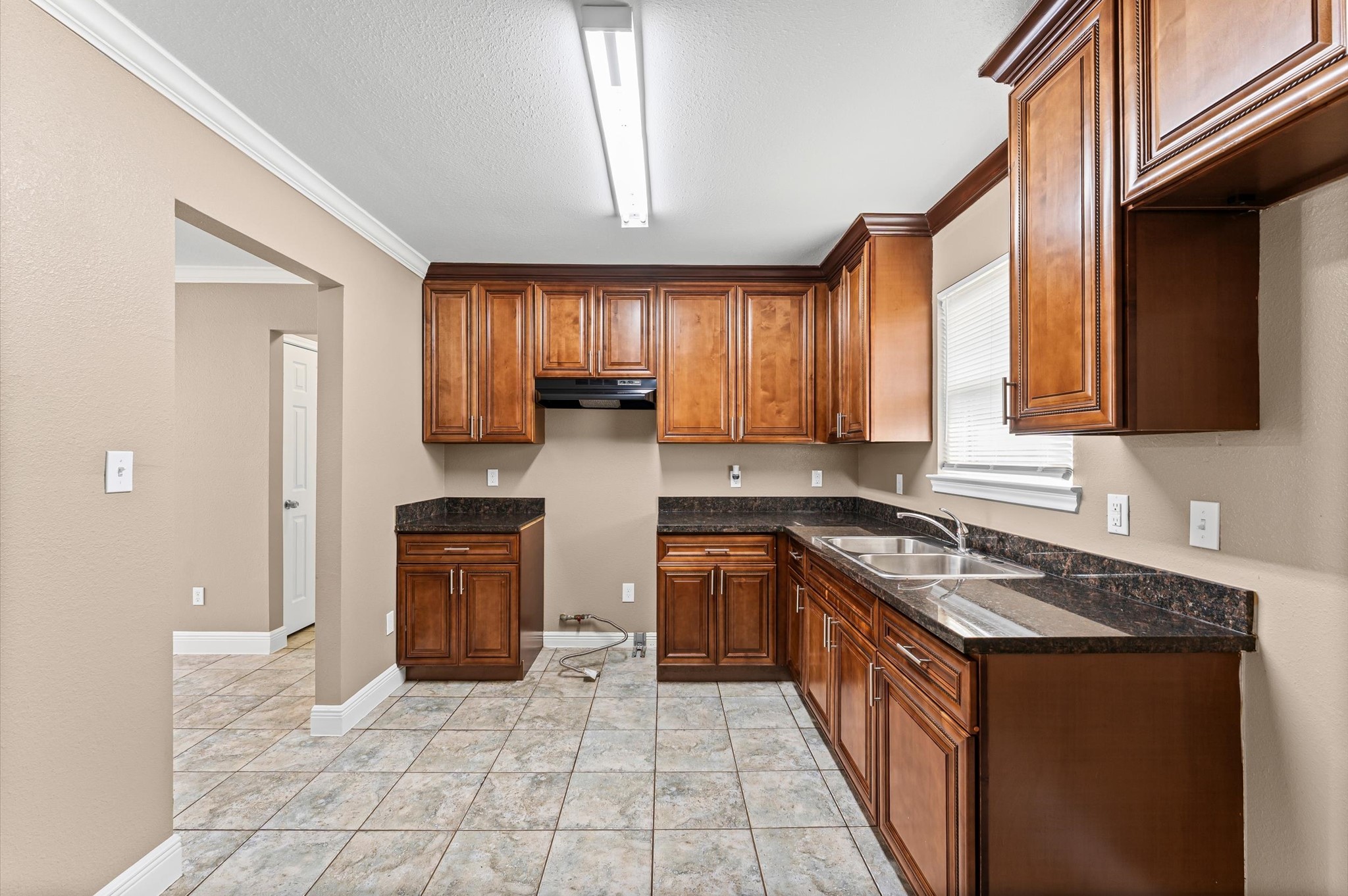 5646 Belmark Street Property Photo 7